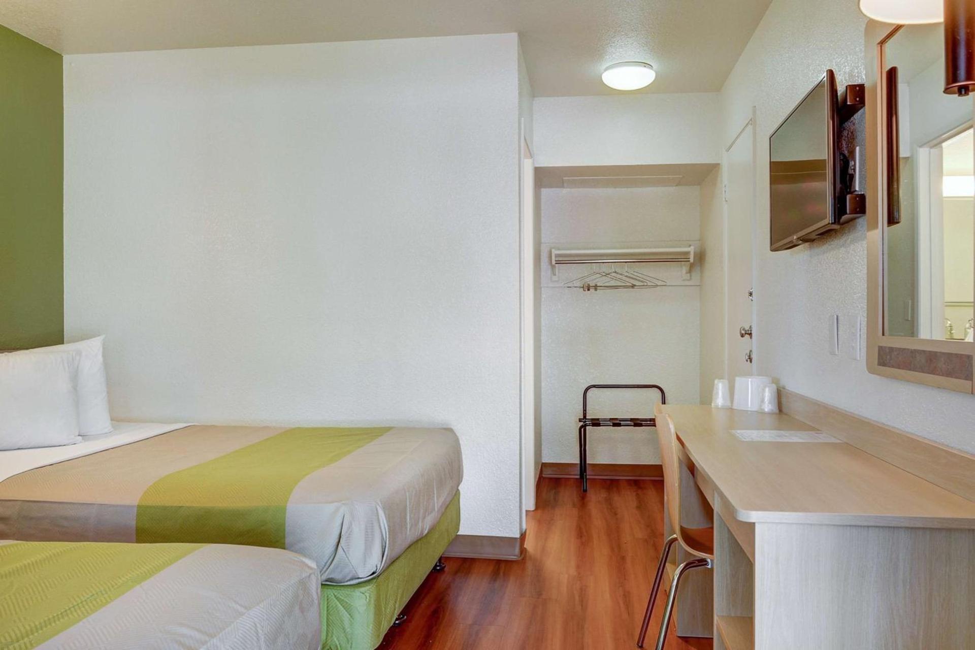 Motel 6-Eugene, OR - South Springfield photo 16