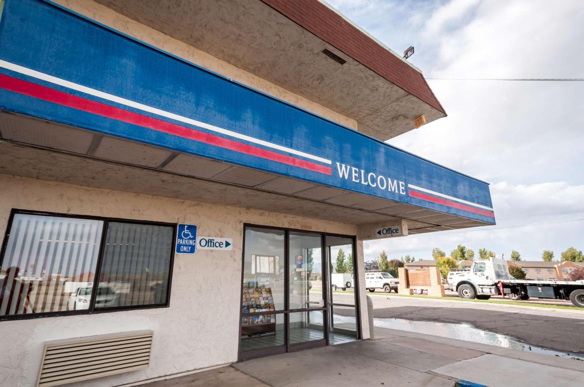 Motel 6-Green River, UT photo 2