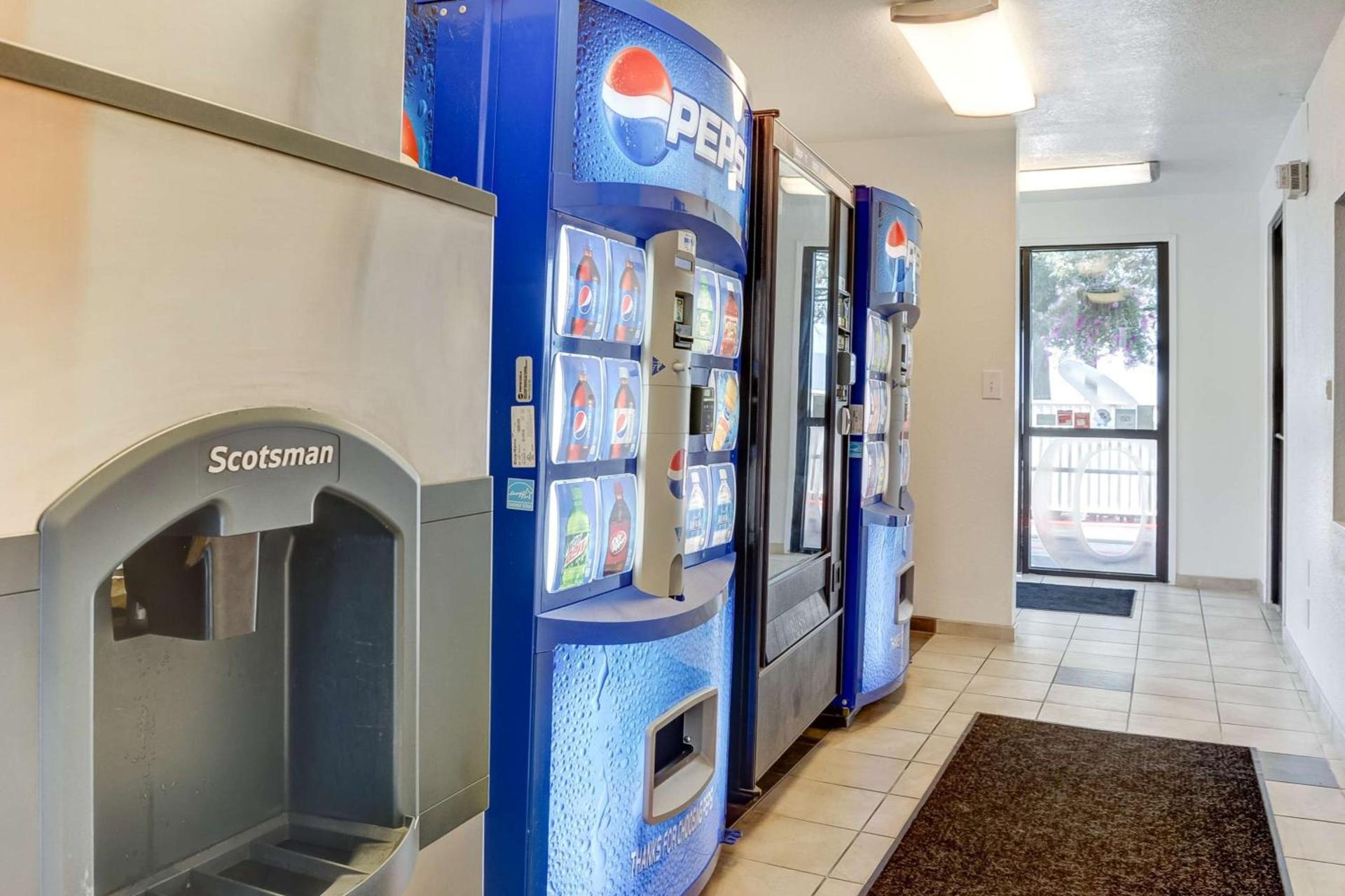Motel 6-Eugene, OR - South Springfield photo 27
