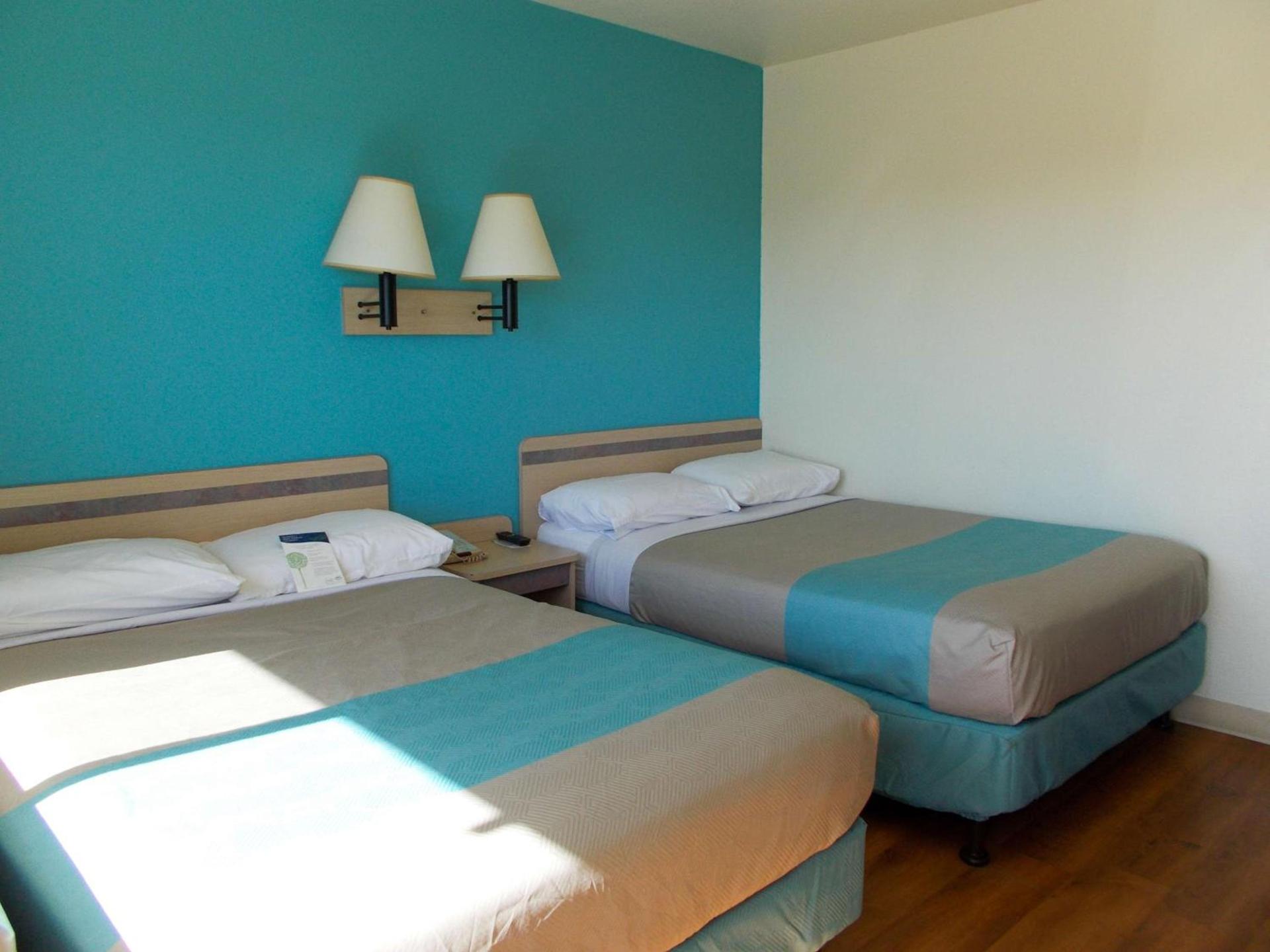 Motel 6-Green River, UT photo 12