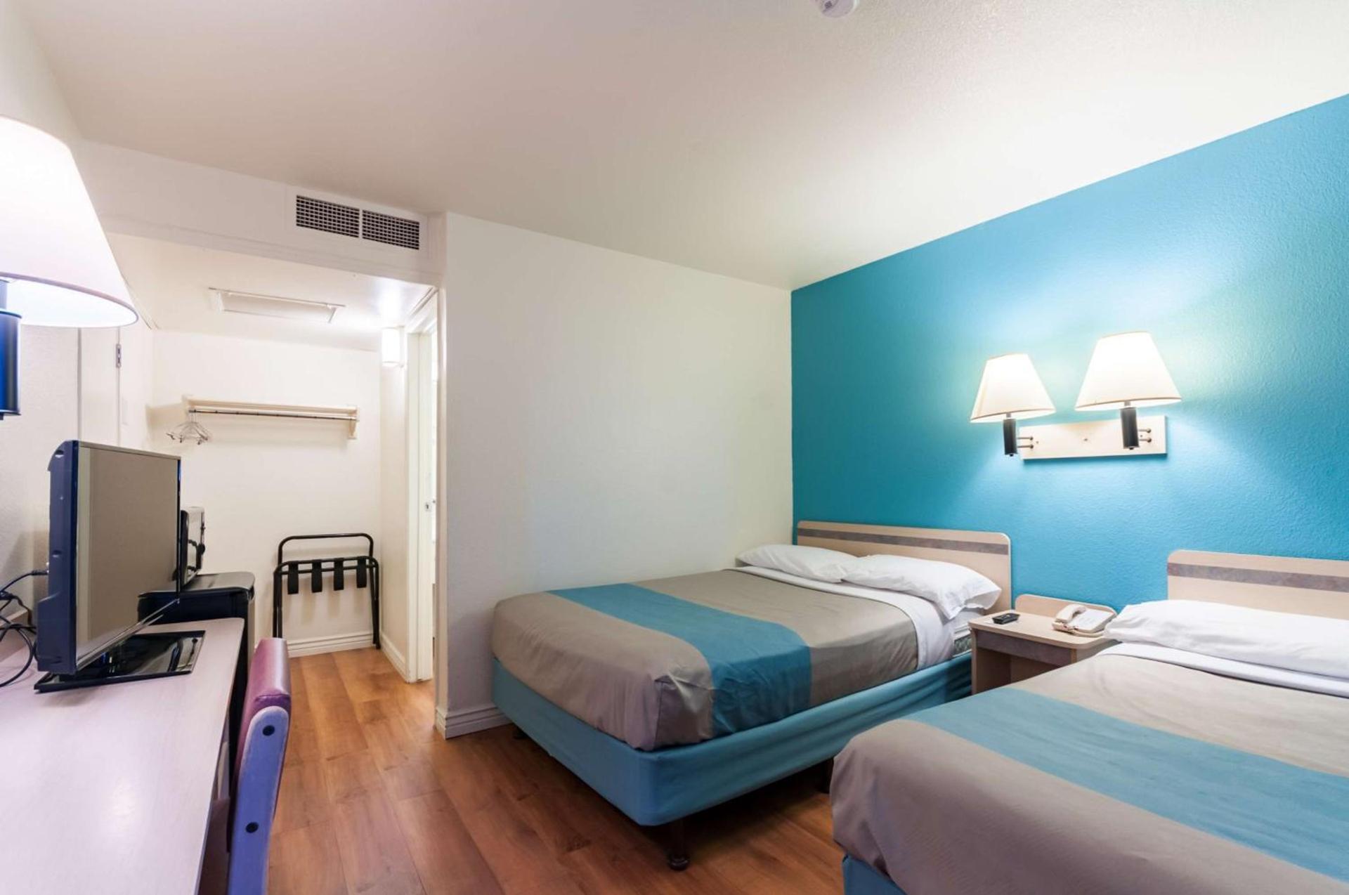 Motel 6-Green River, UT photo 15