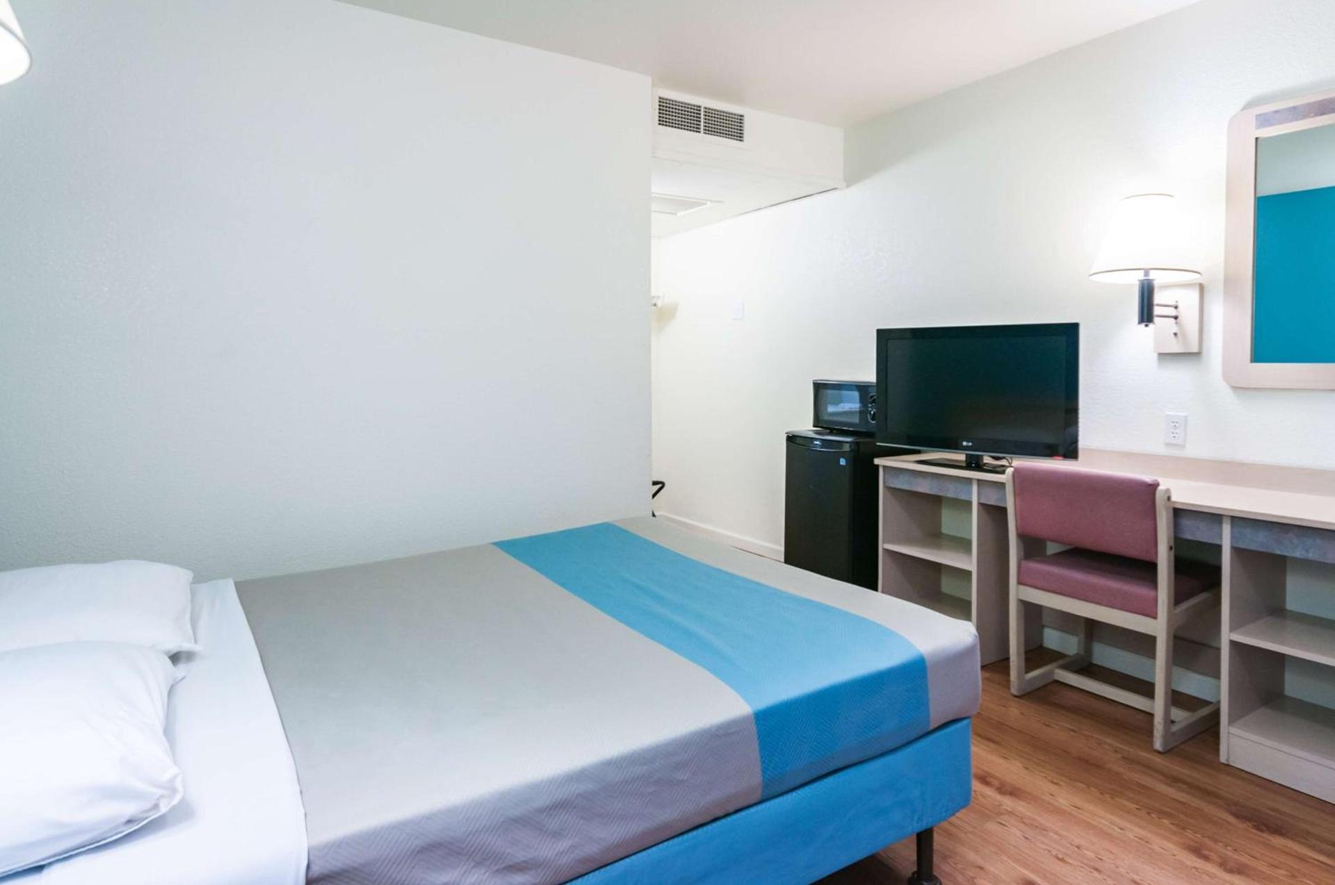 Motel 6-Green River, UT photo 16