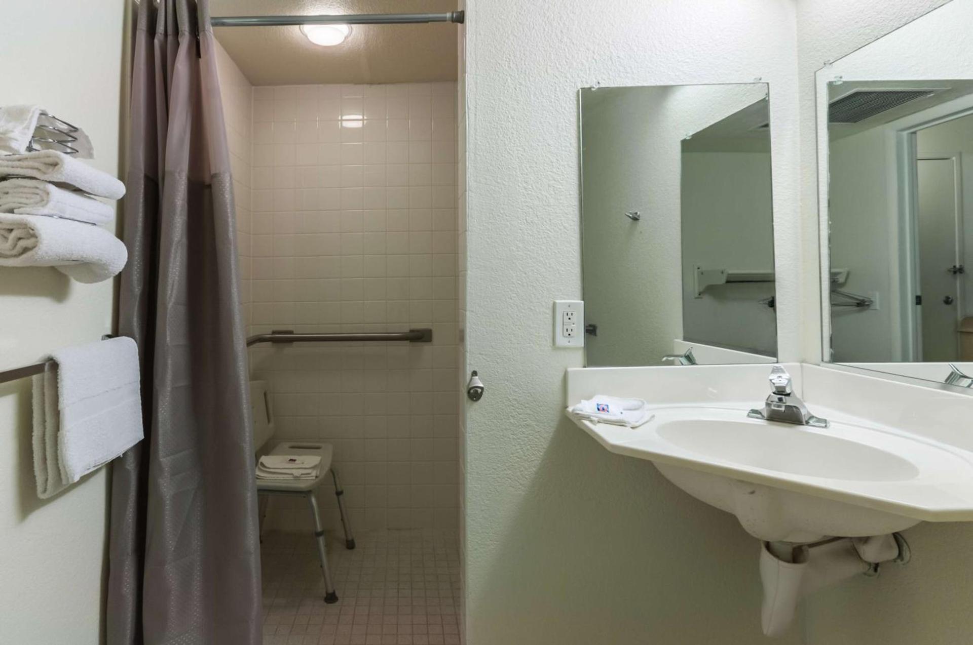 Motel 6-Green River, UT photo 22