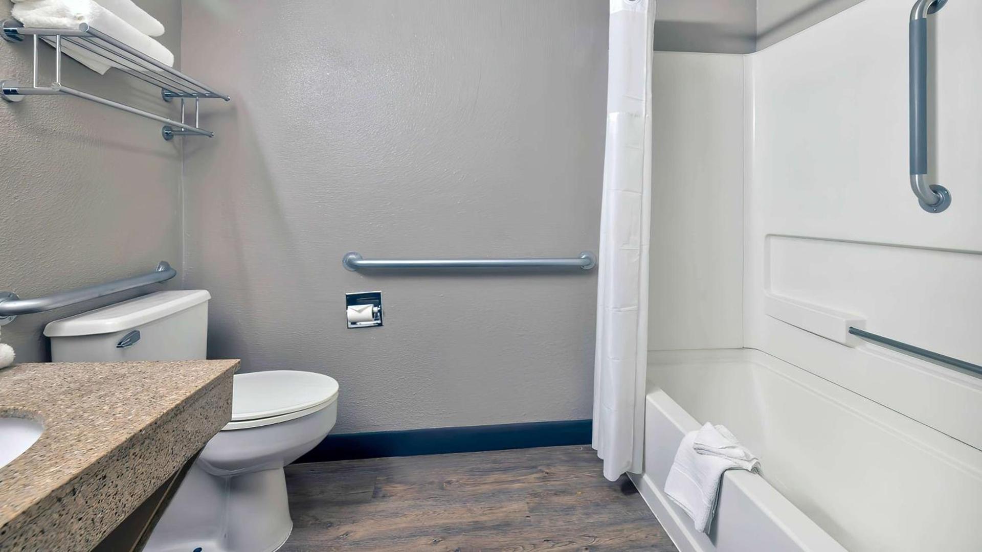 Motel 6-Milwaukee, WI - Glendale photo 21