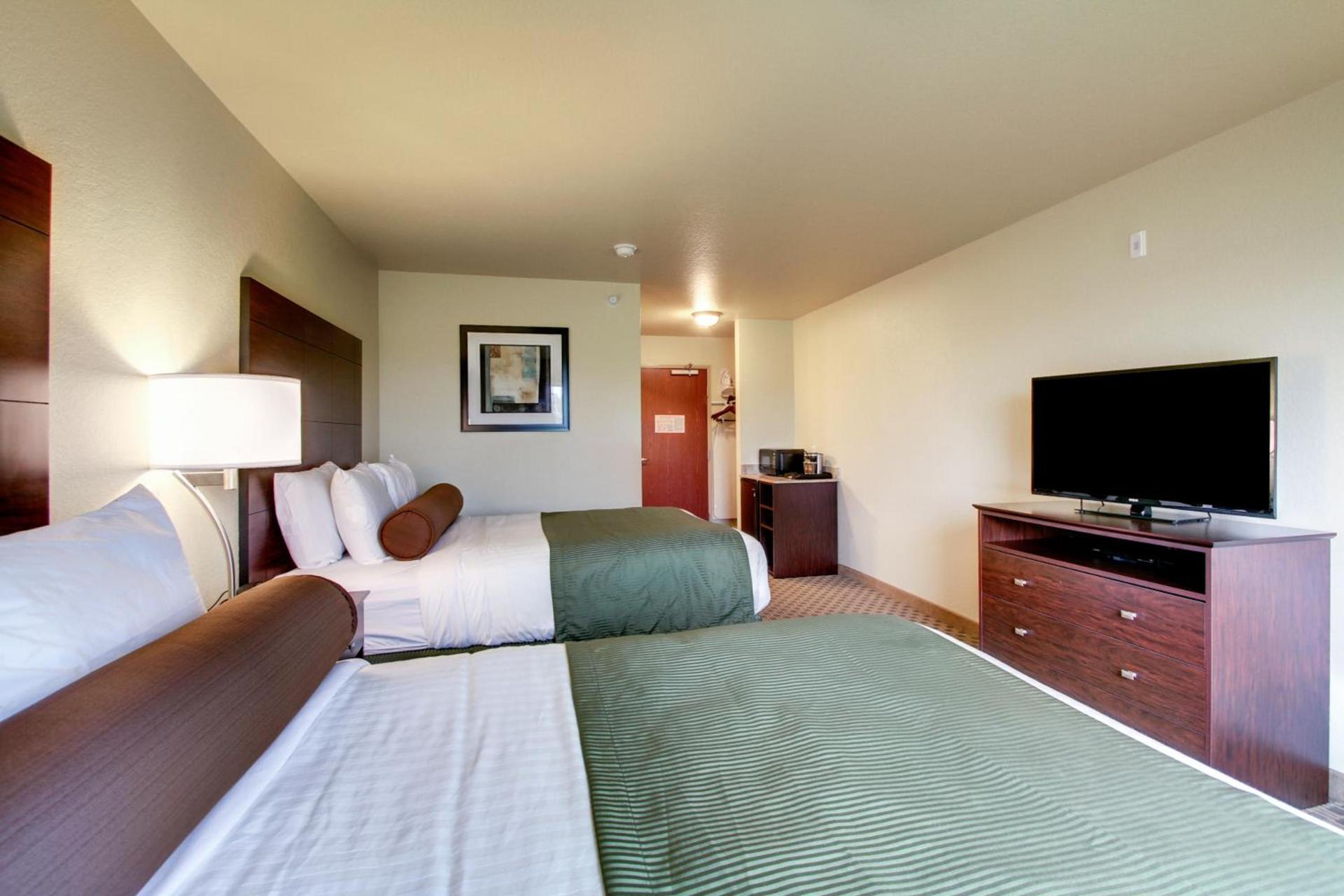 Cobblestone Inn & Suites - Schuyler photo 28