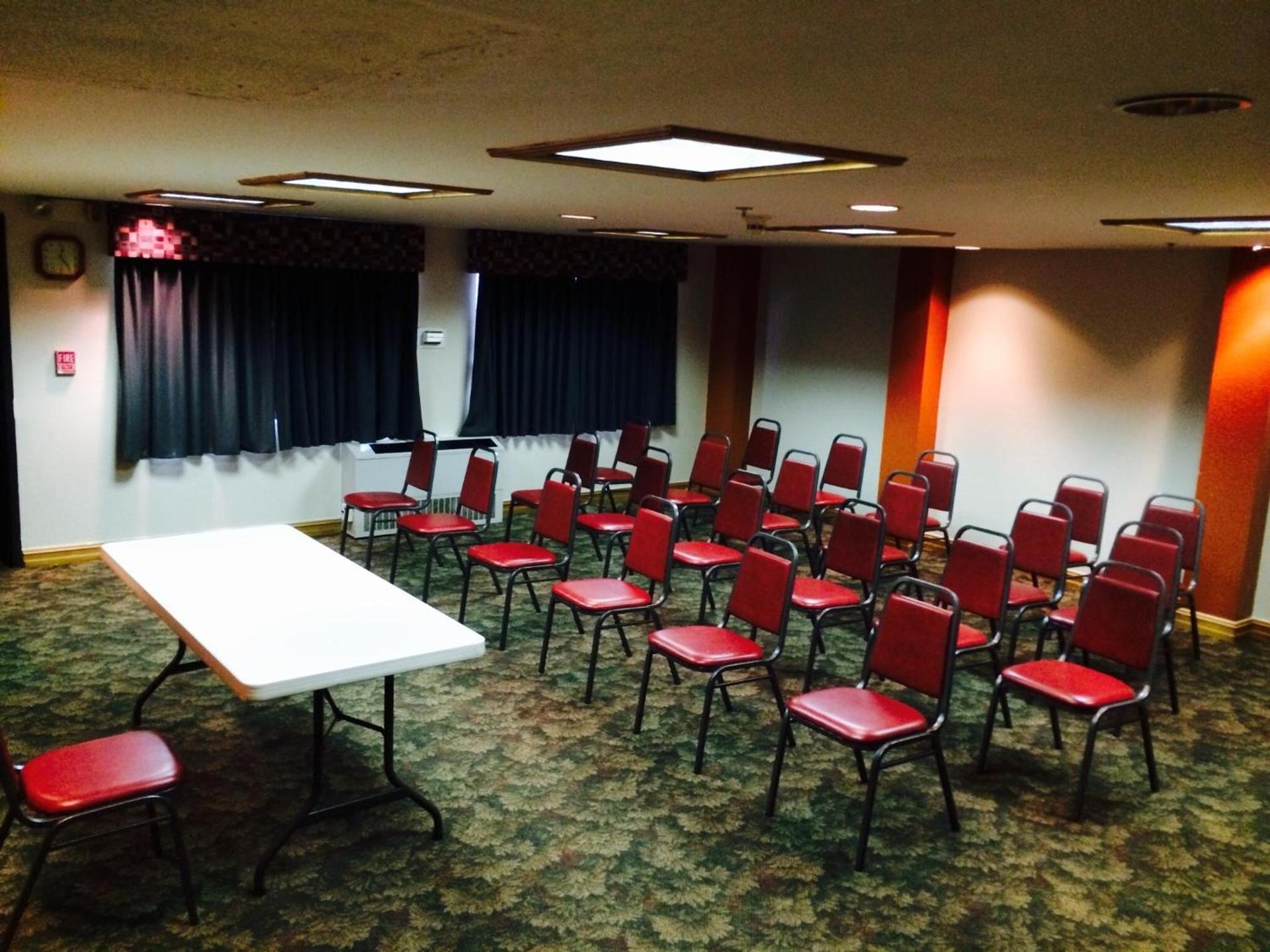 Regency Inn and Suites photo 21