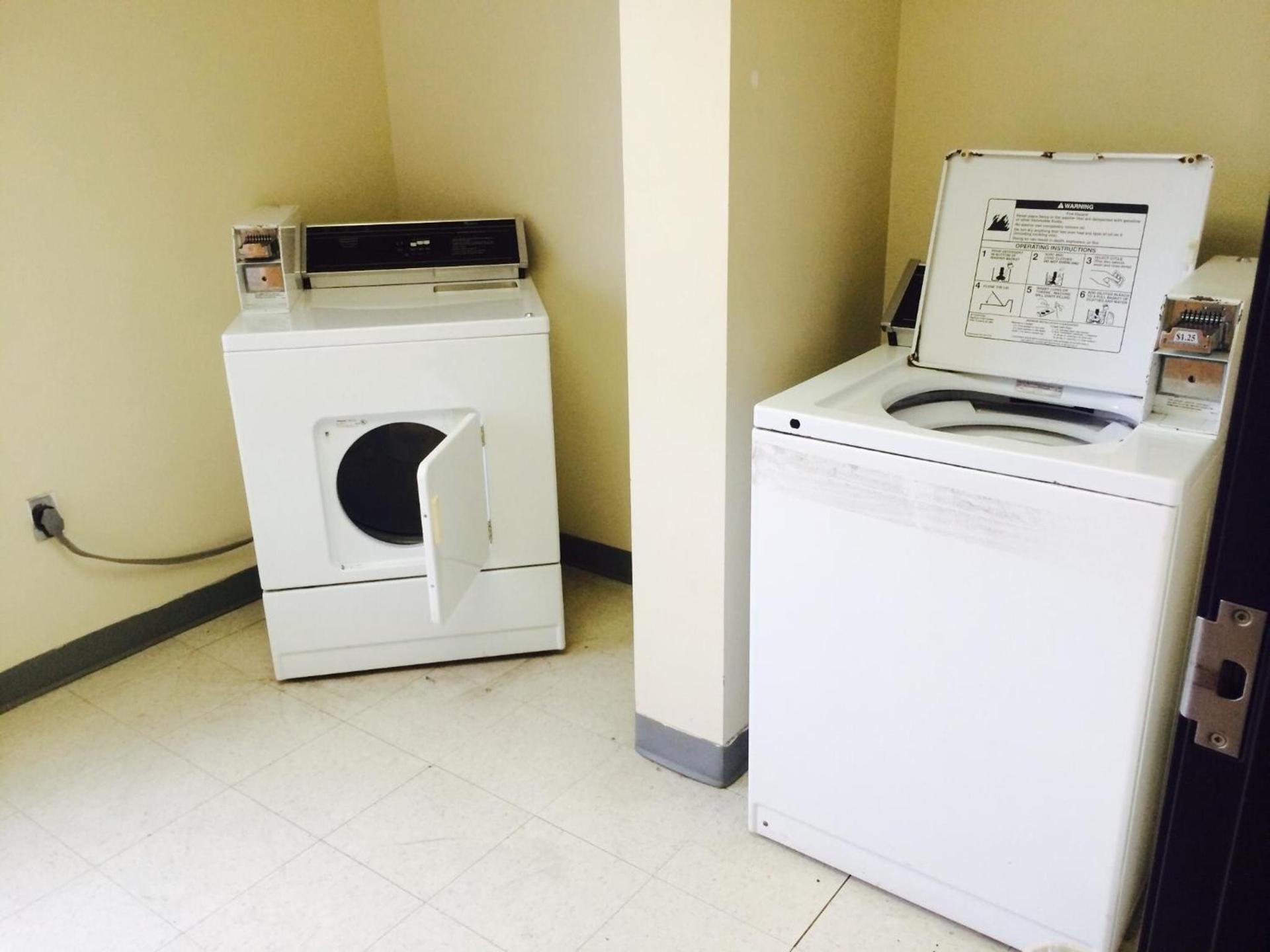 Regency Inn and Suites photo 22