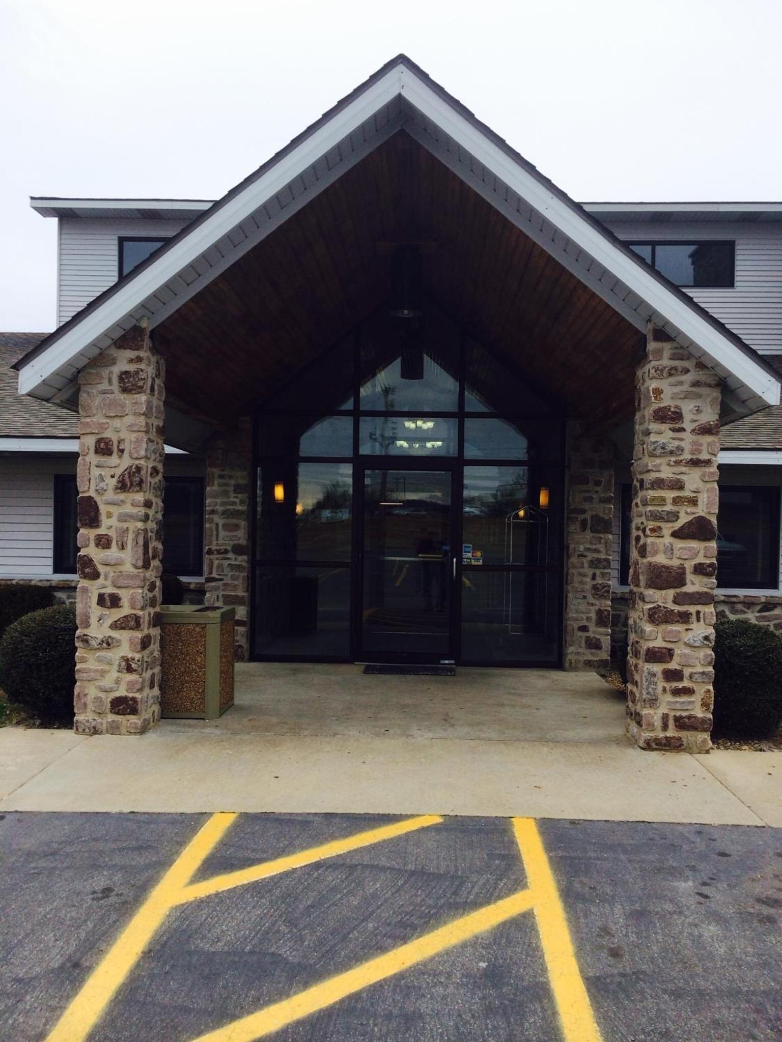Regency Inn and Suites photo 23