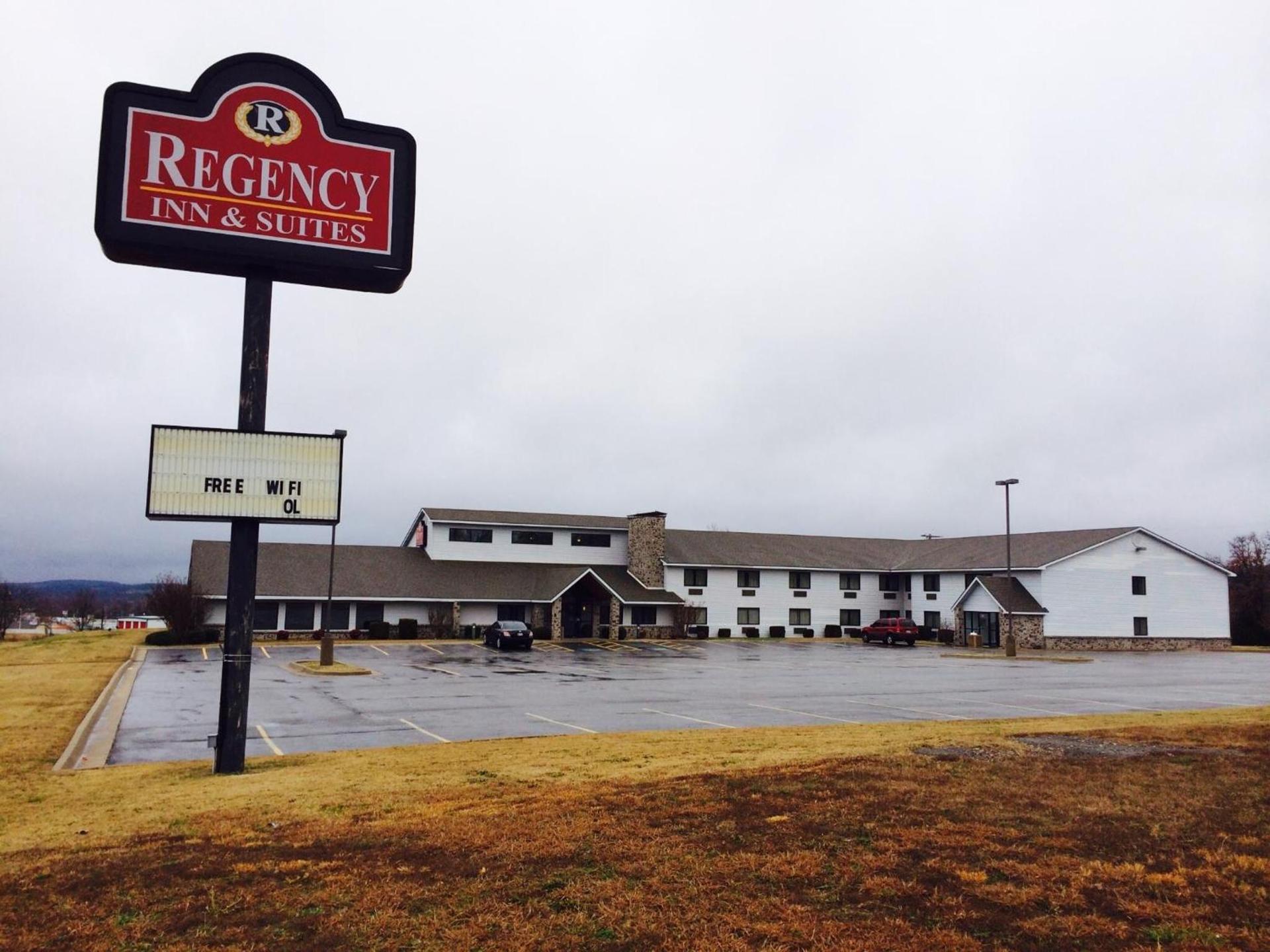 Regency Inn and Suites photo 24