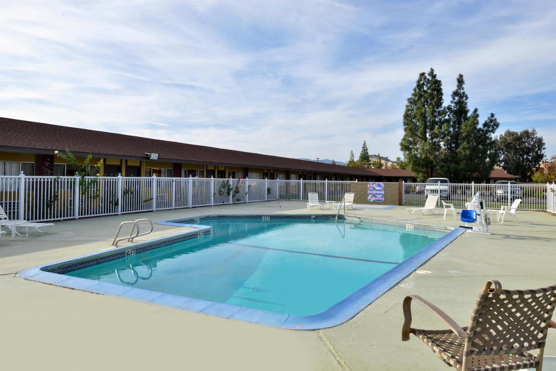 Americas Best Value Inn Vacaville photo 10