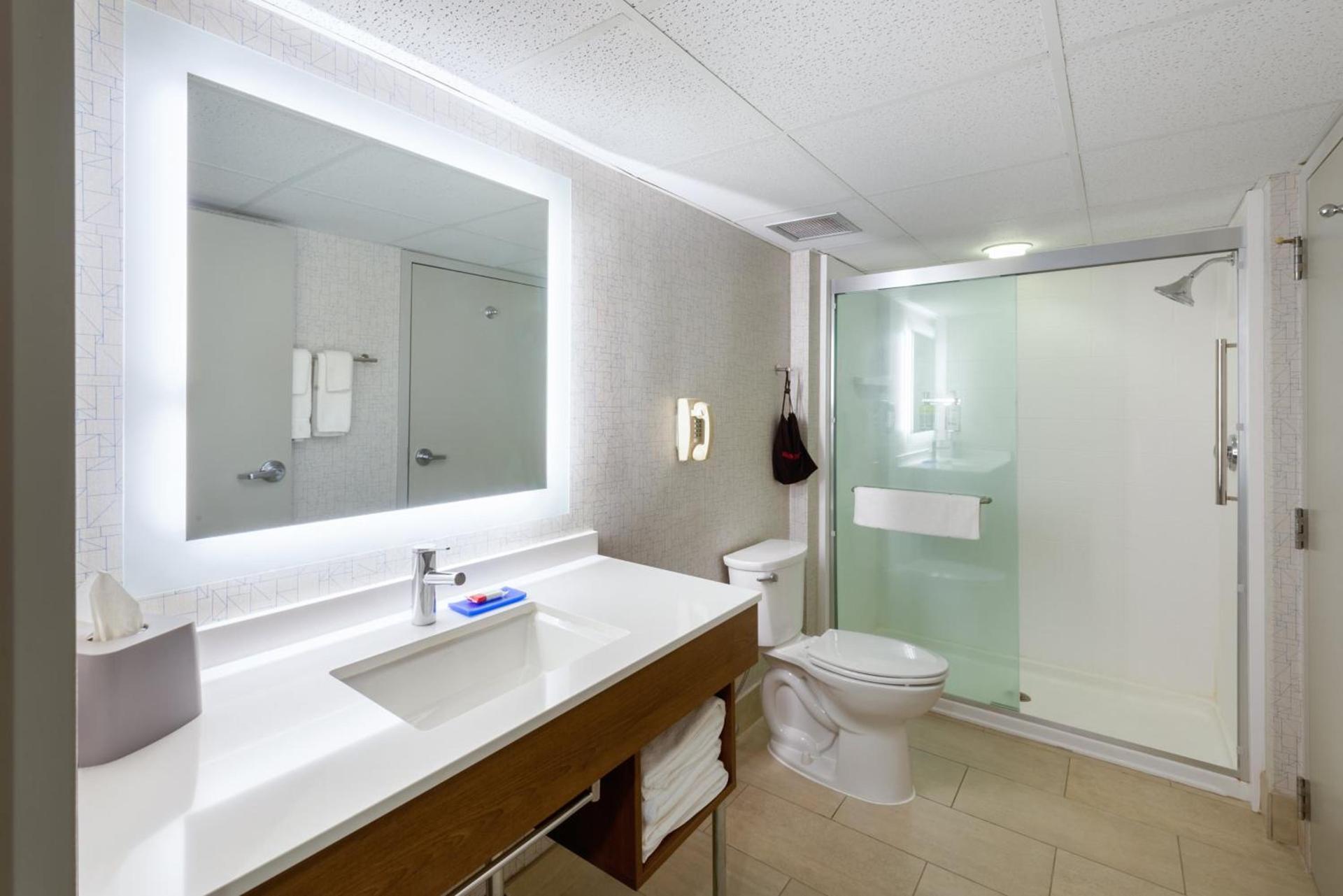 Holiday Inn Express State College at Williamsburg Square by IHG photo 46
