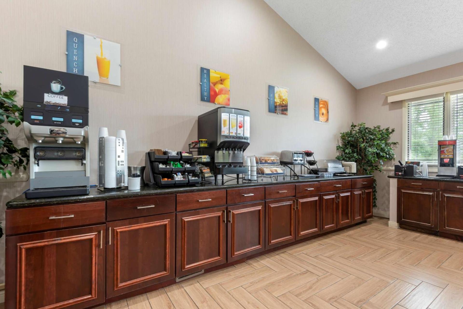 Best Western University Inn photo 2