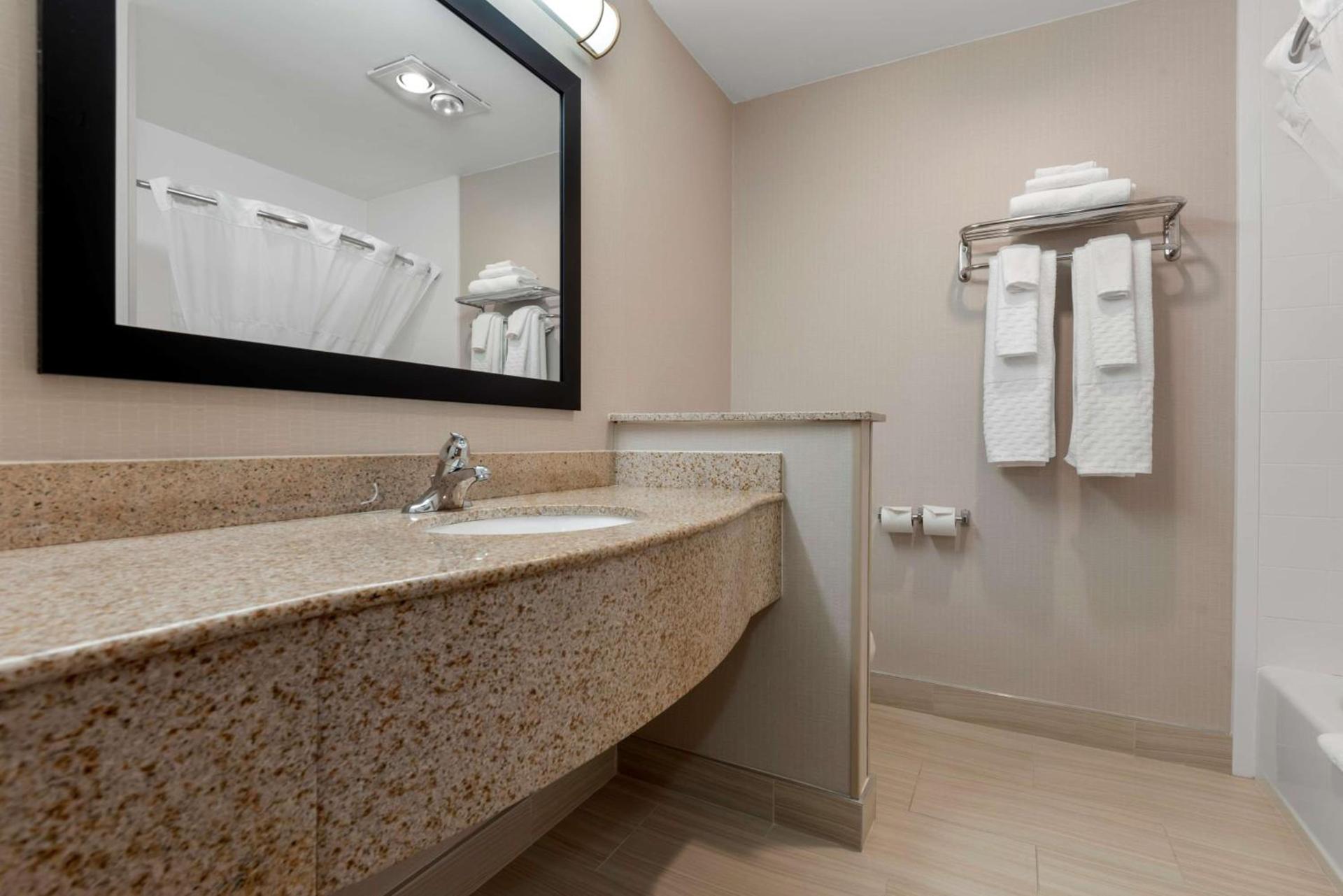 Best Western University Inn photo 25