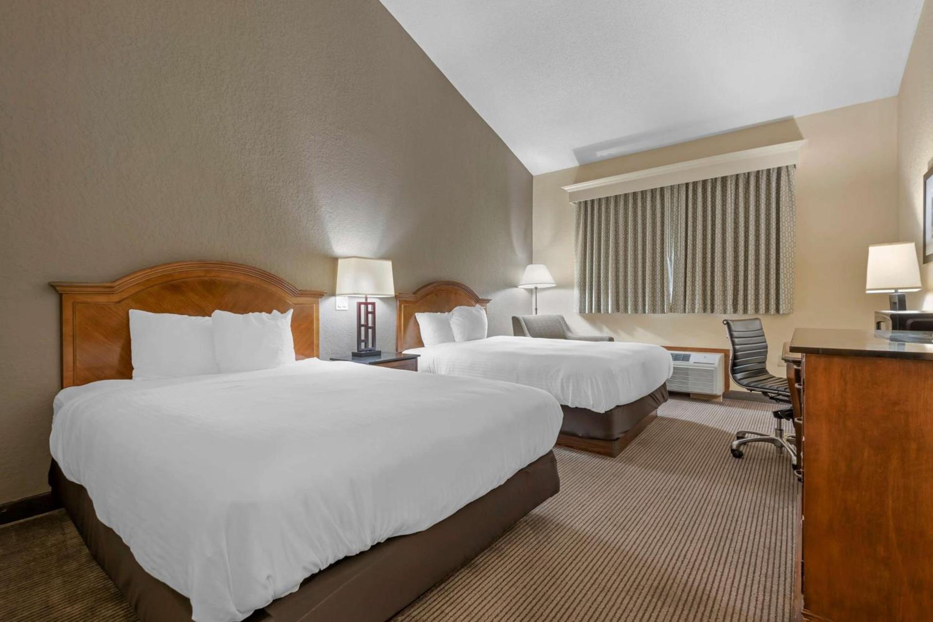Best Western University Inn photo 8