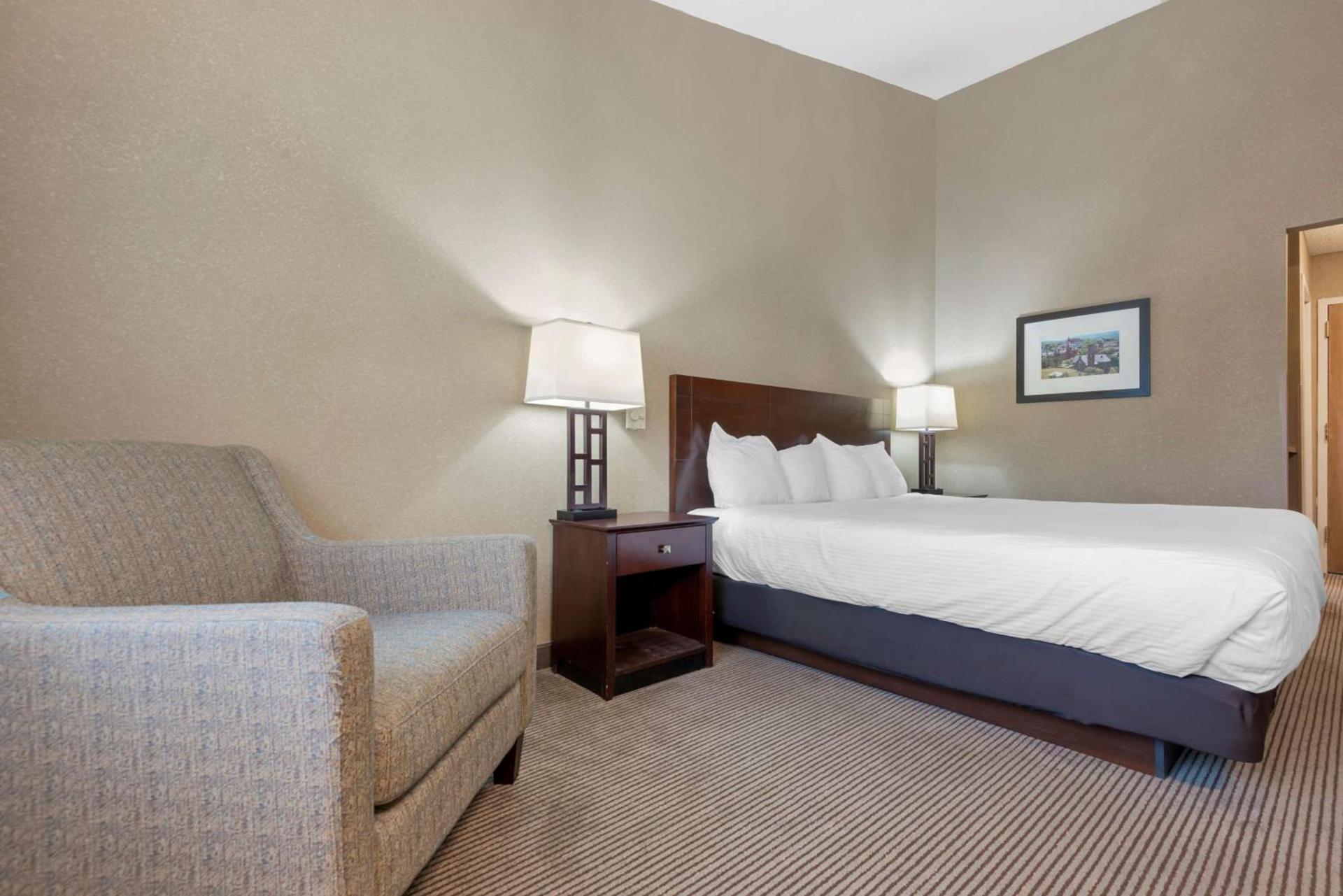 Best Western University Inn photo 21