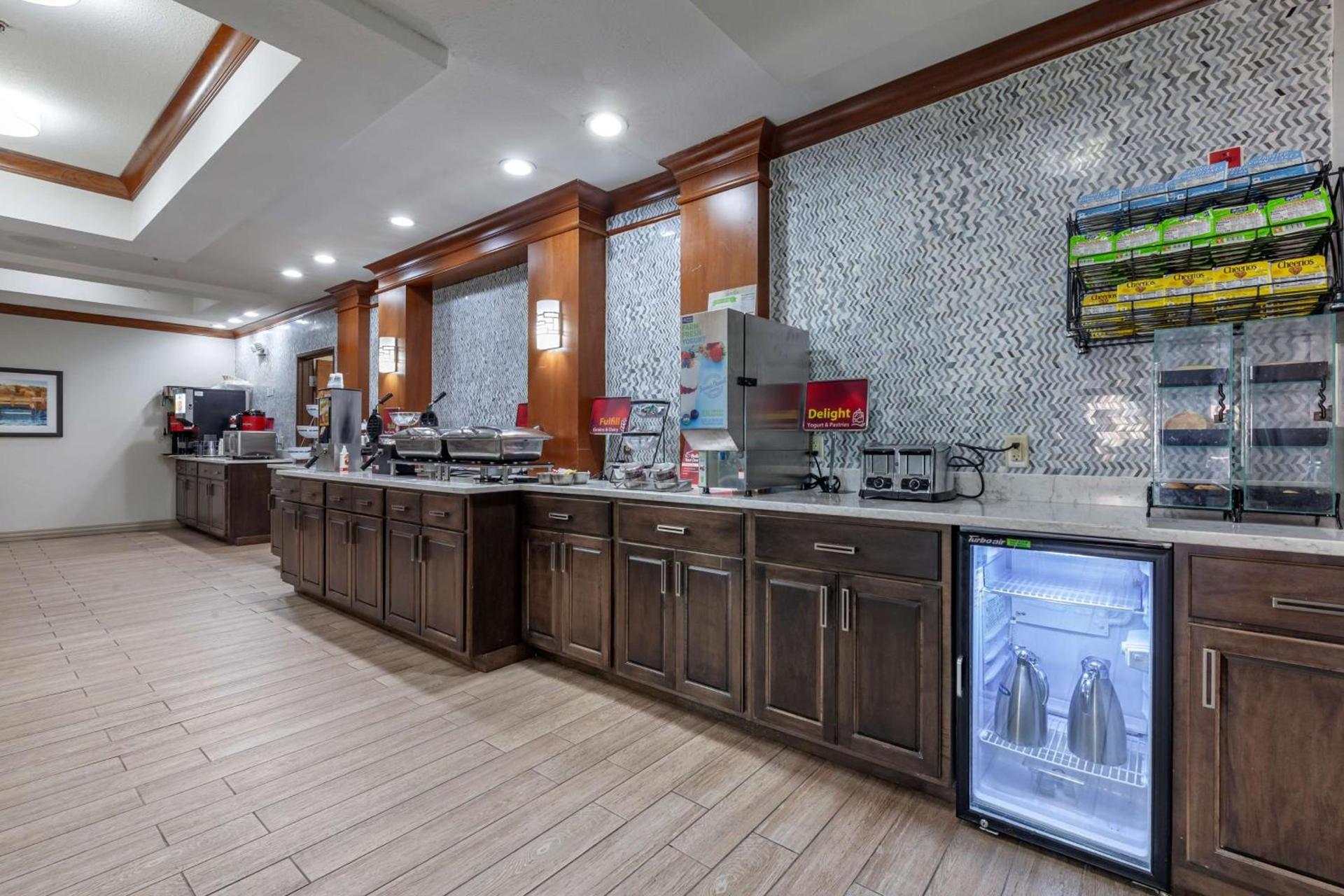 Best Western PLUS Sparta Trail Lodge photo 5