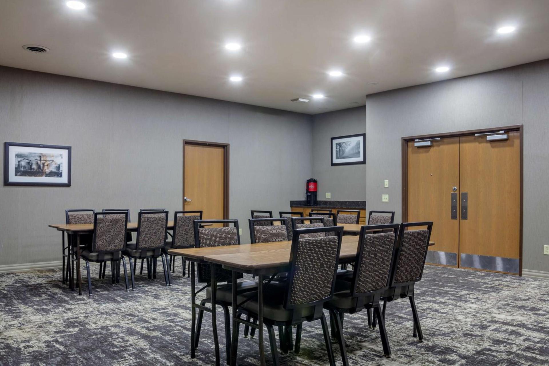 Best Western PLUS Sparta Trail Lodge photo 38