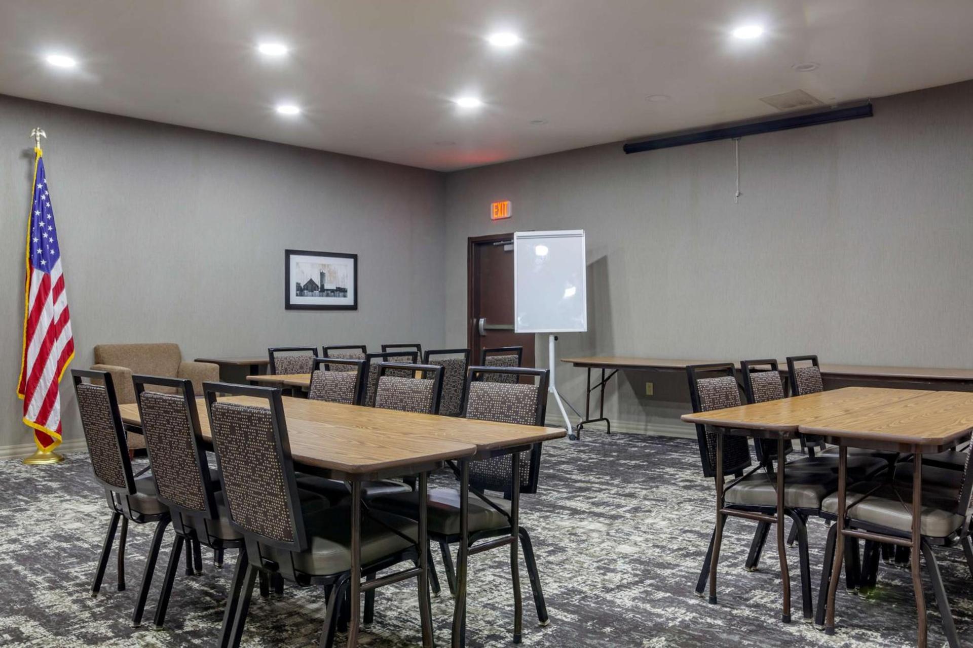 Best Western PLUS Sparta Trail Lodge photo 10