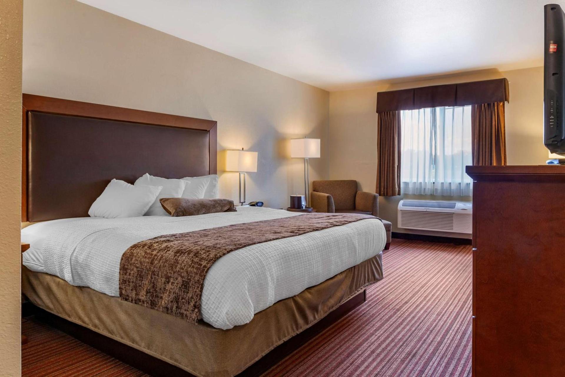 Best Western PLUS Sparta Trail Lodge photo 14