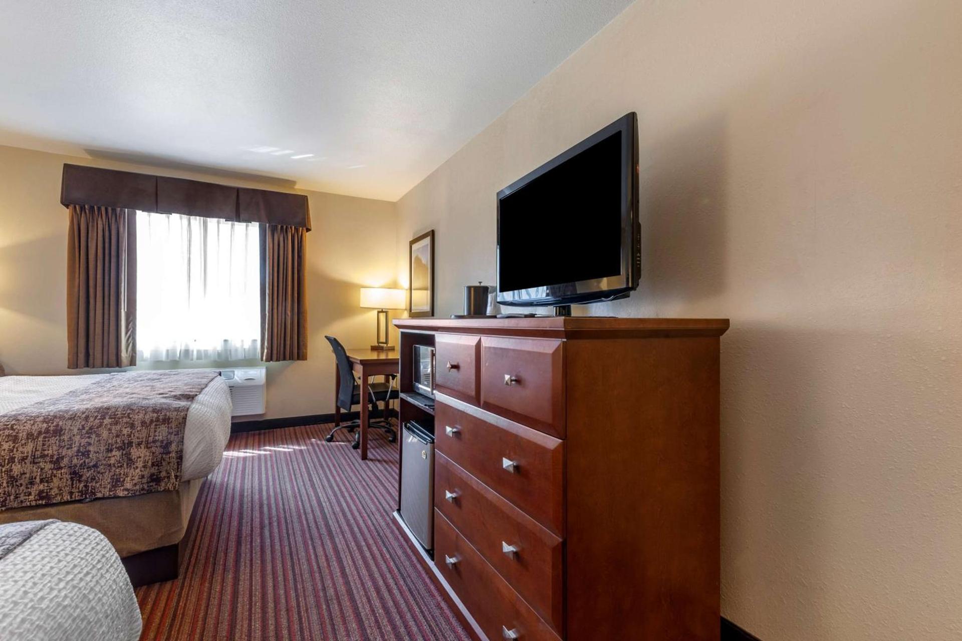 Best Western PLUS Sparta Trail Lodge photo 24