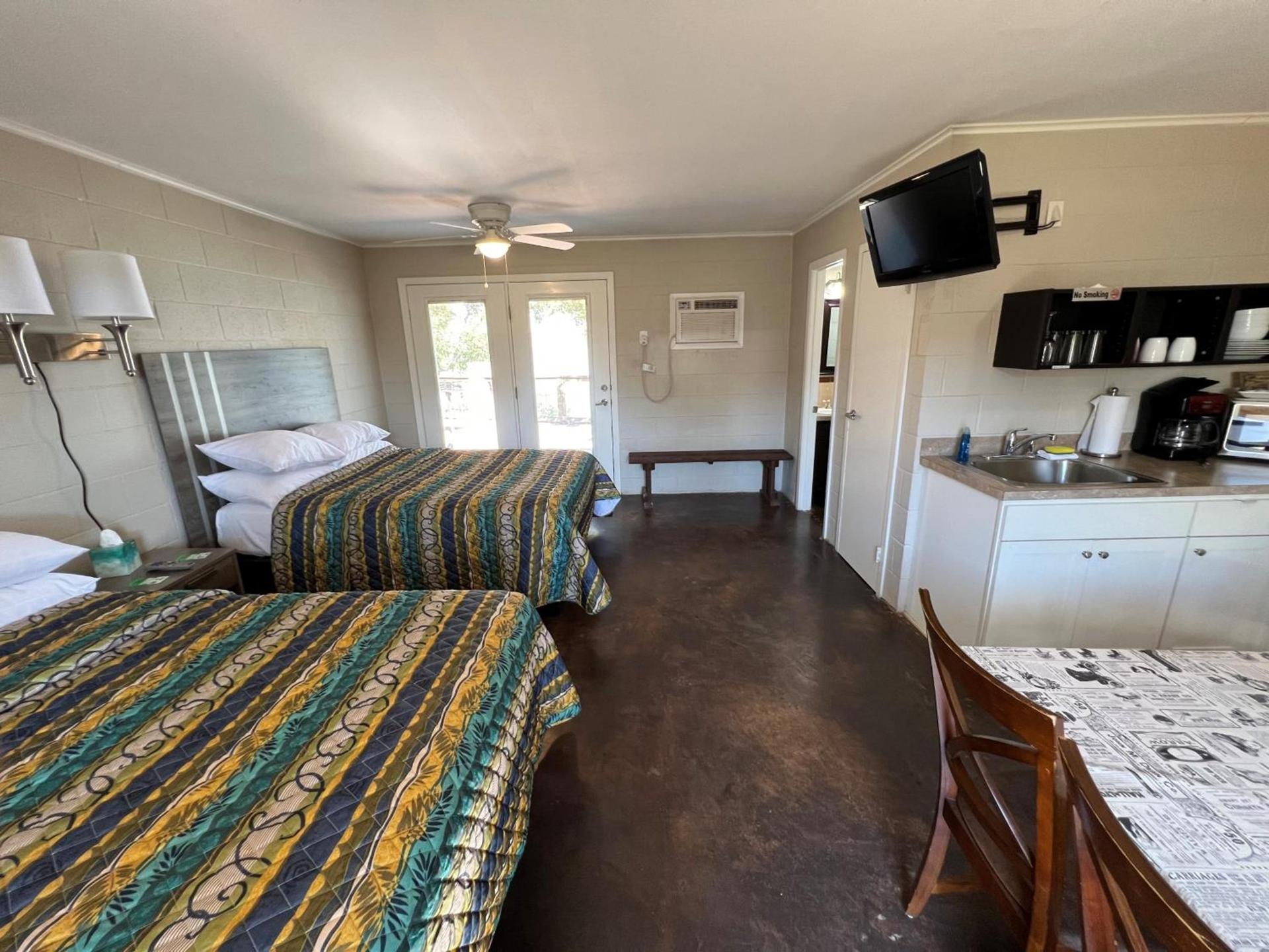 Painted Sky Inn photo 18