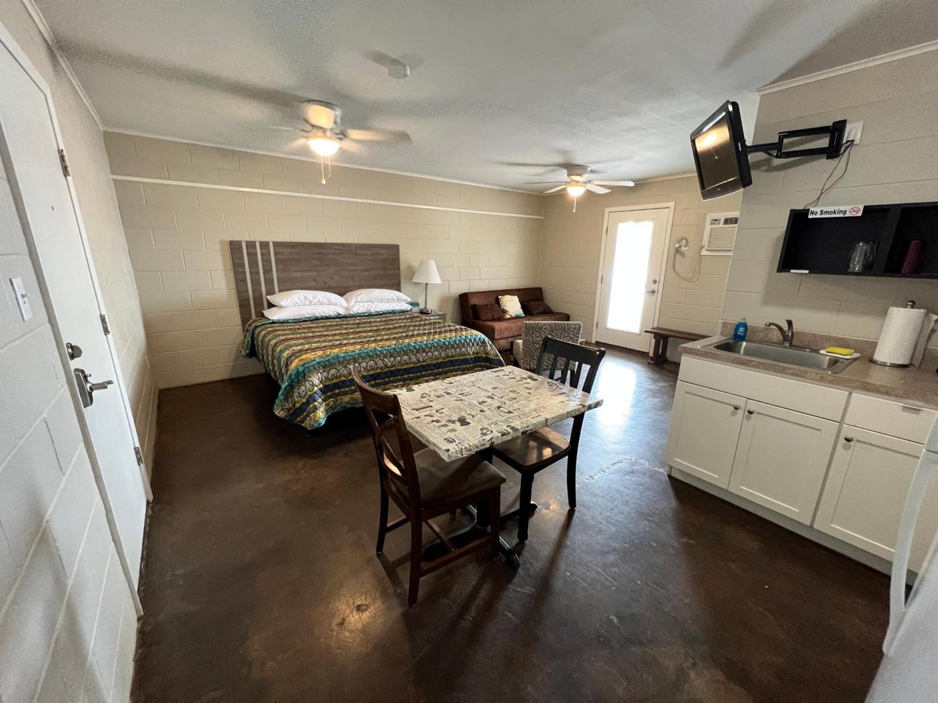 Painted Sky Inn photo 31