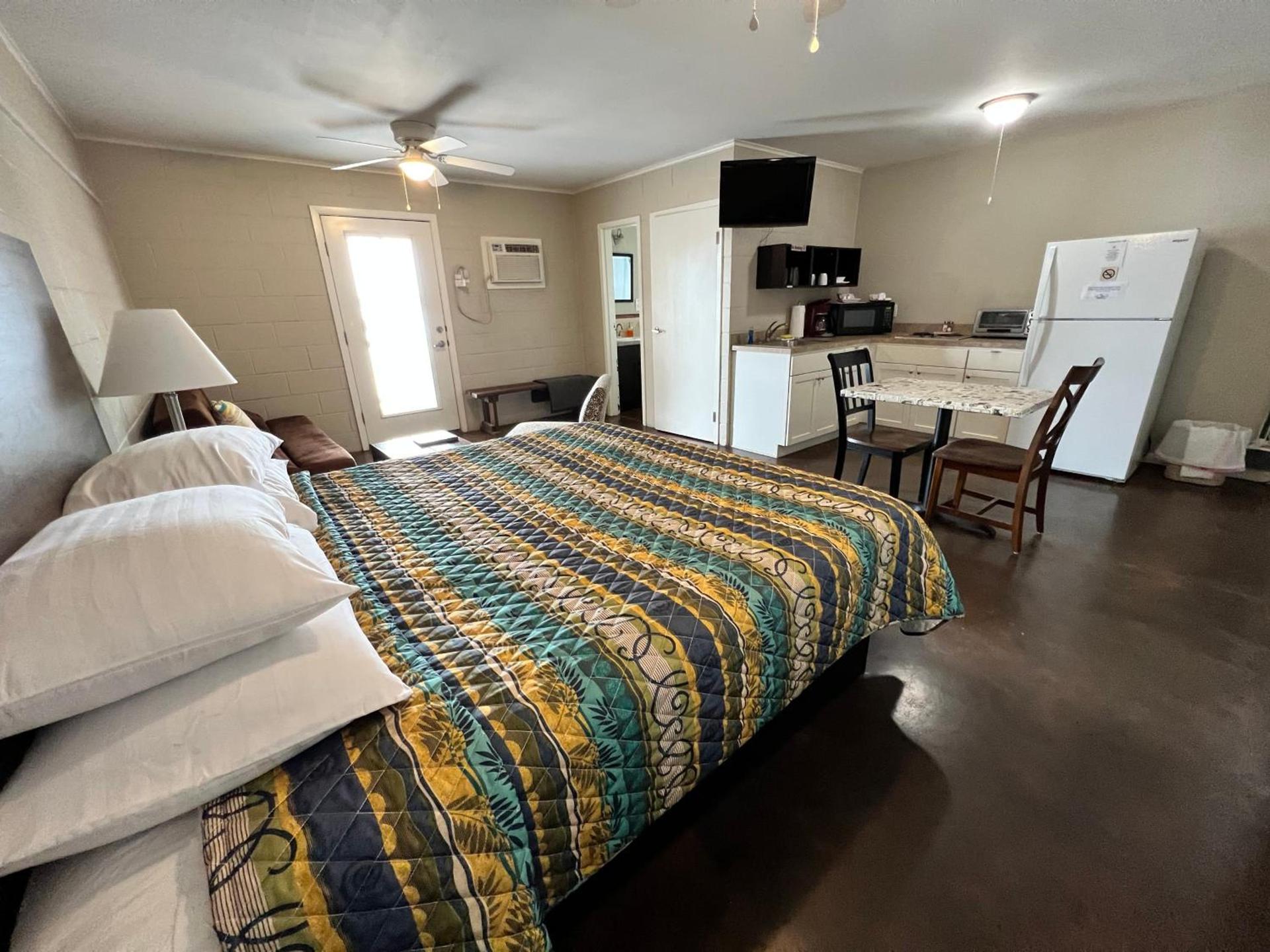 Painted Sky Inn photo 57