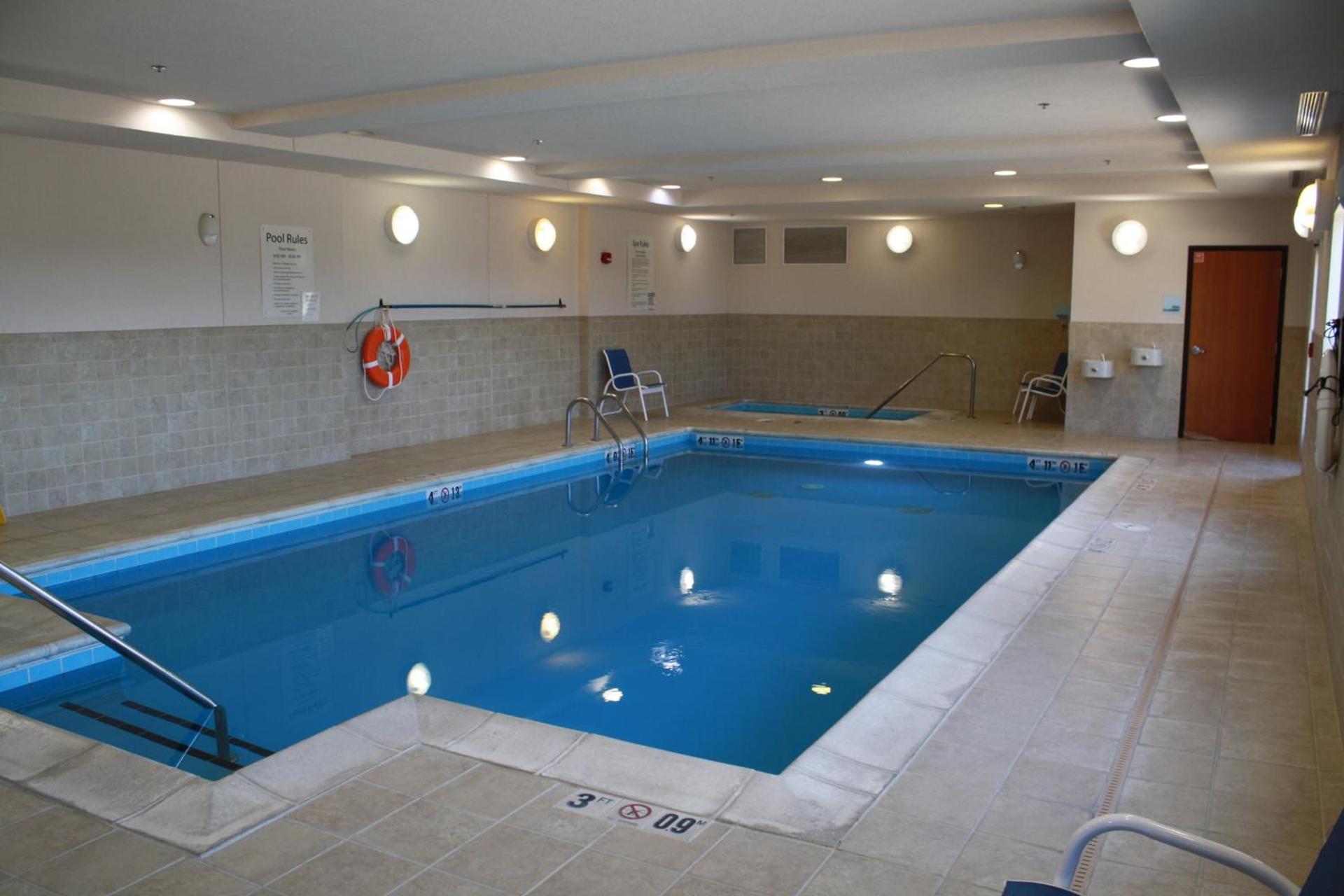 Holiday Inn Express & Suites Morton Peoria Area by IHG photo 39