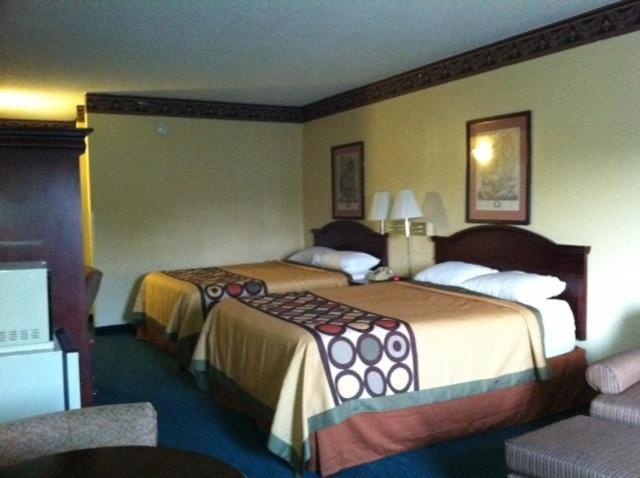 Super 8 by Wyndham Piedmont Greenville Area photo 20