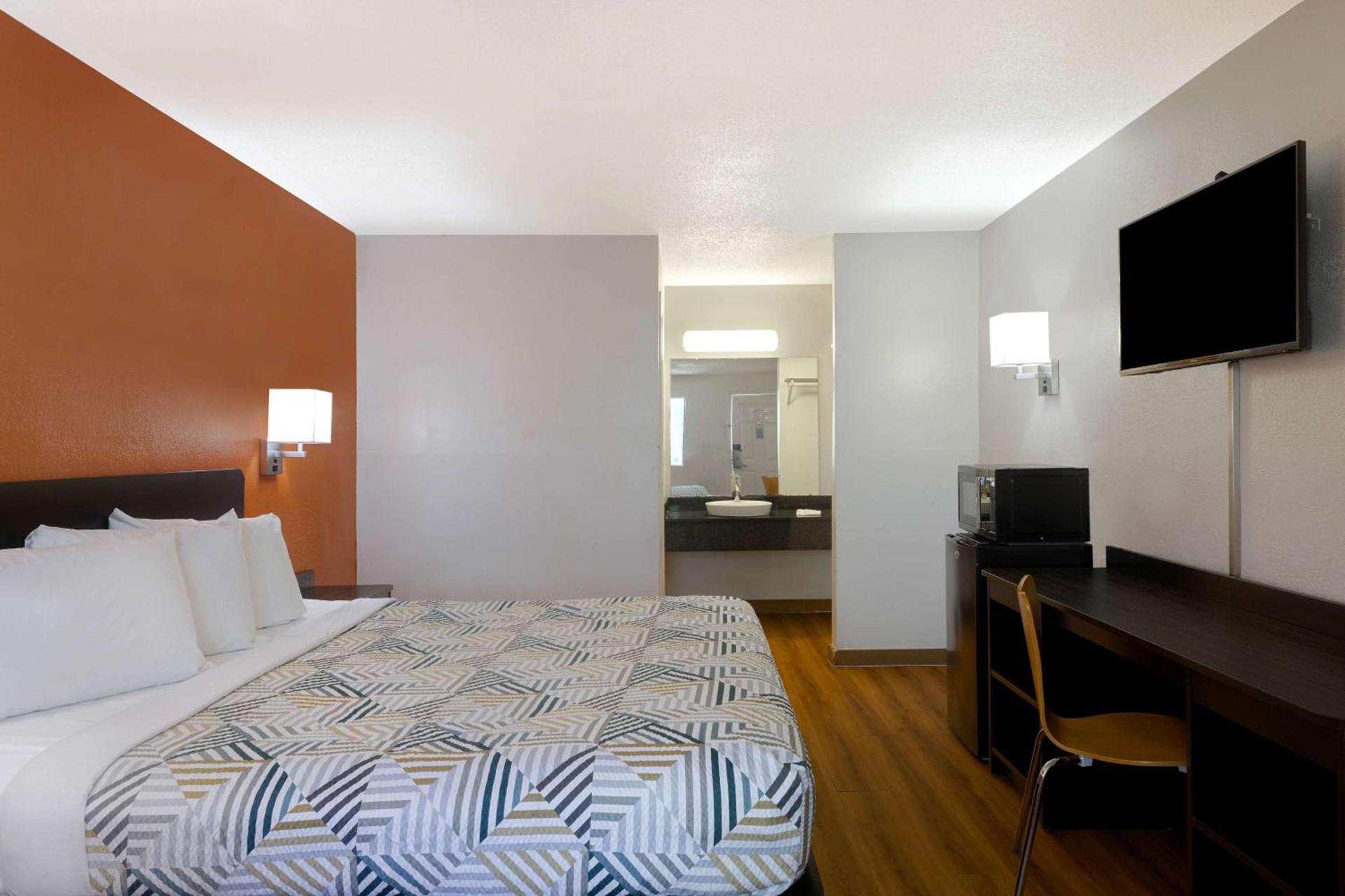 Motel 6-Rolla, MO photo 21