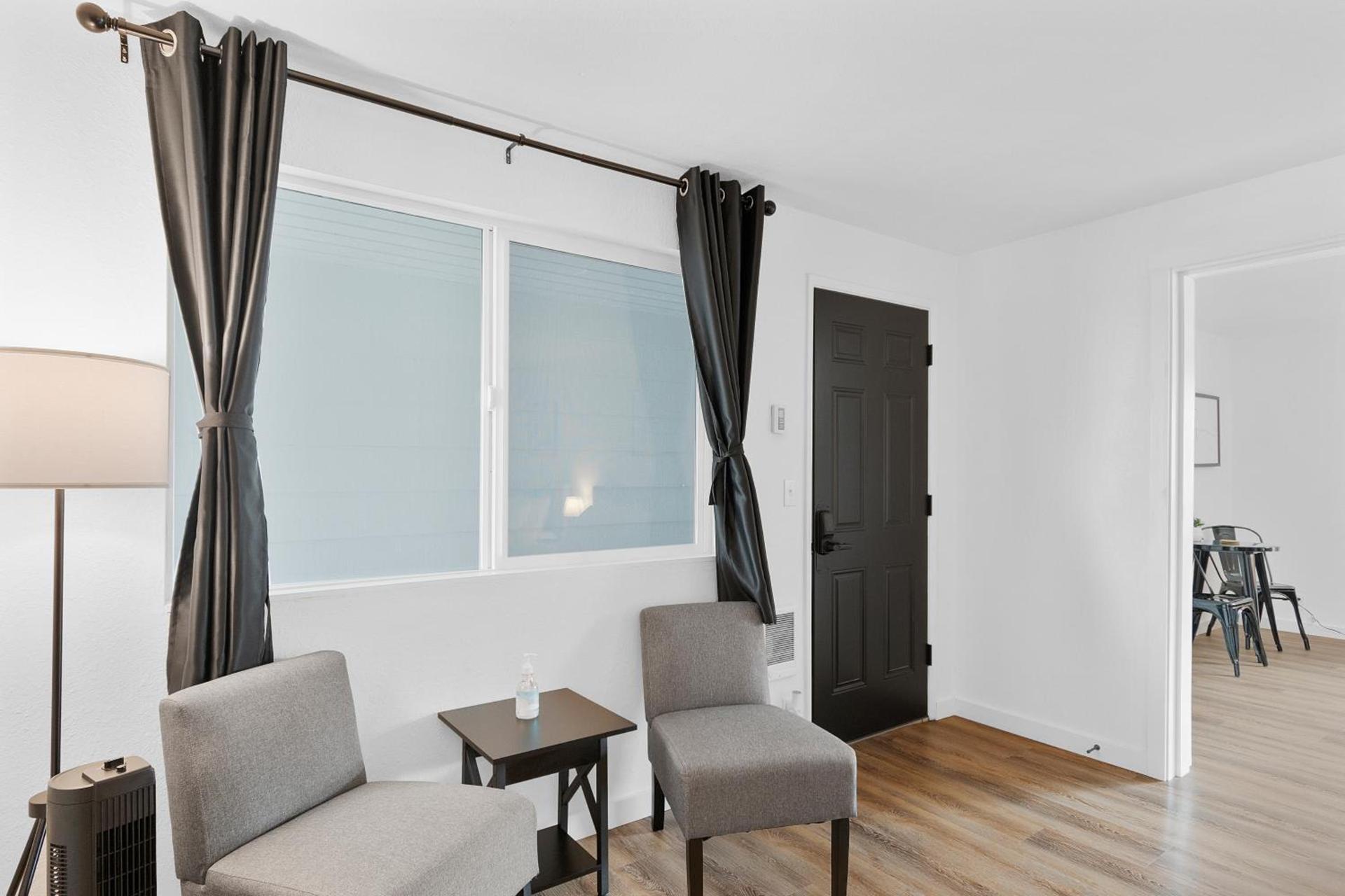Silver Sands Motel photo 15