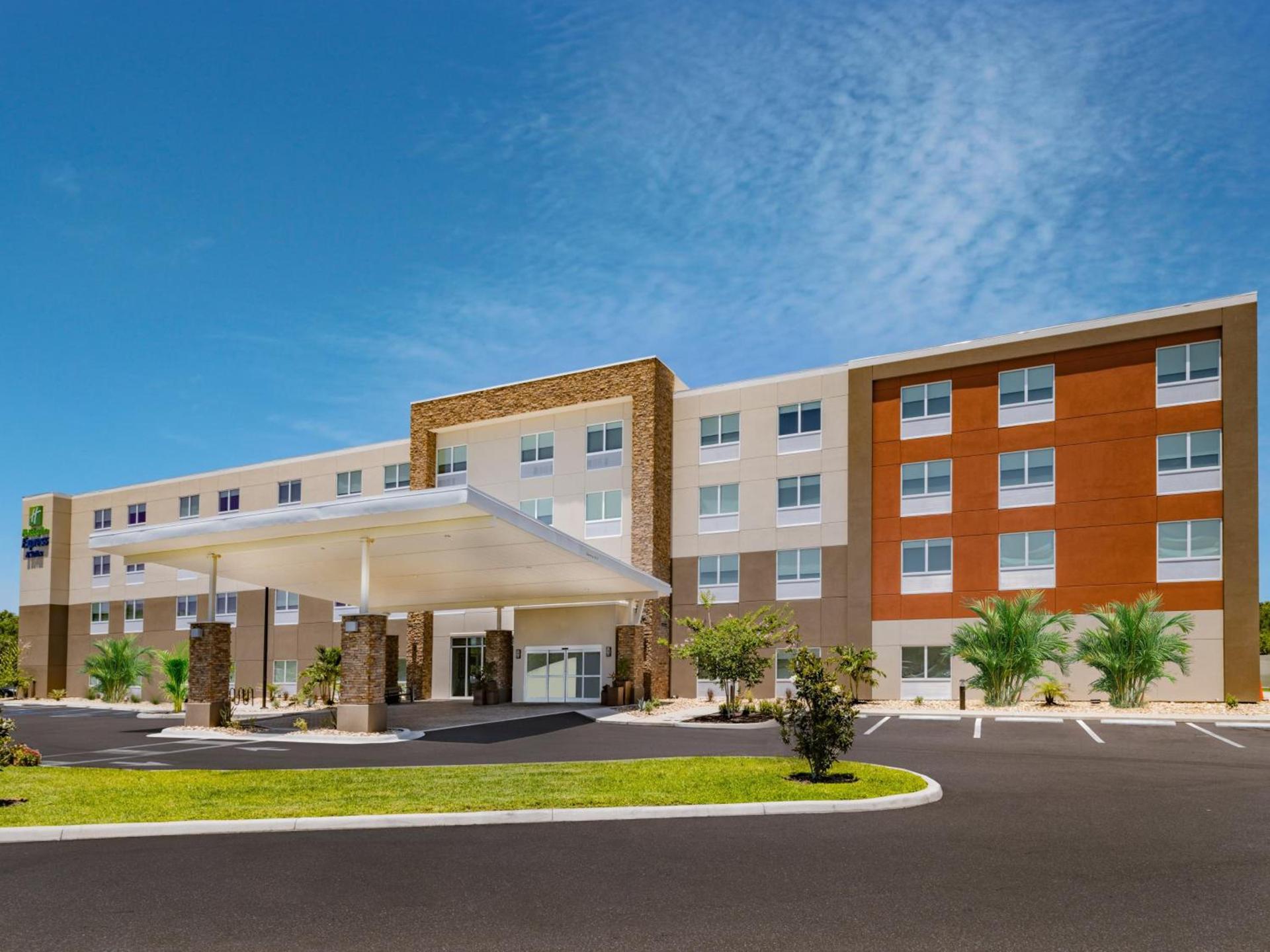 Holiday Inn Express & Suites - Ruskin by IHG photo 34