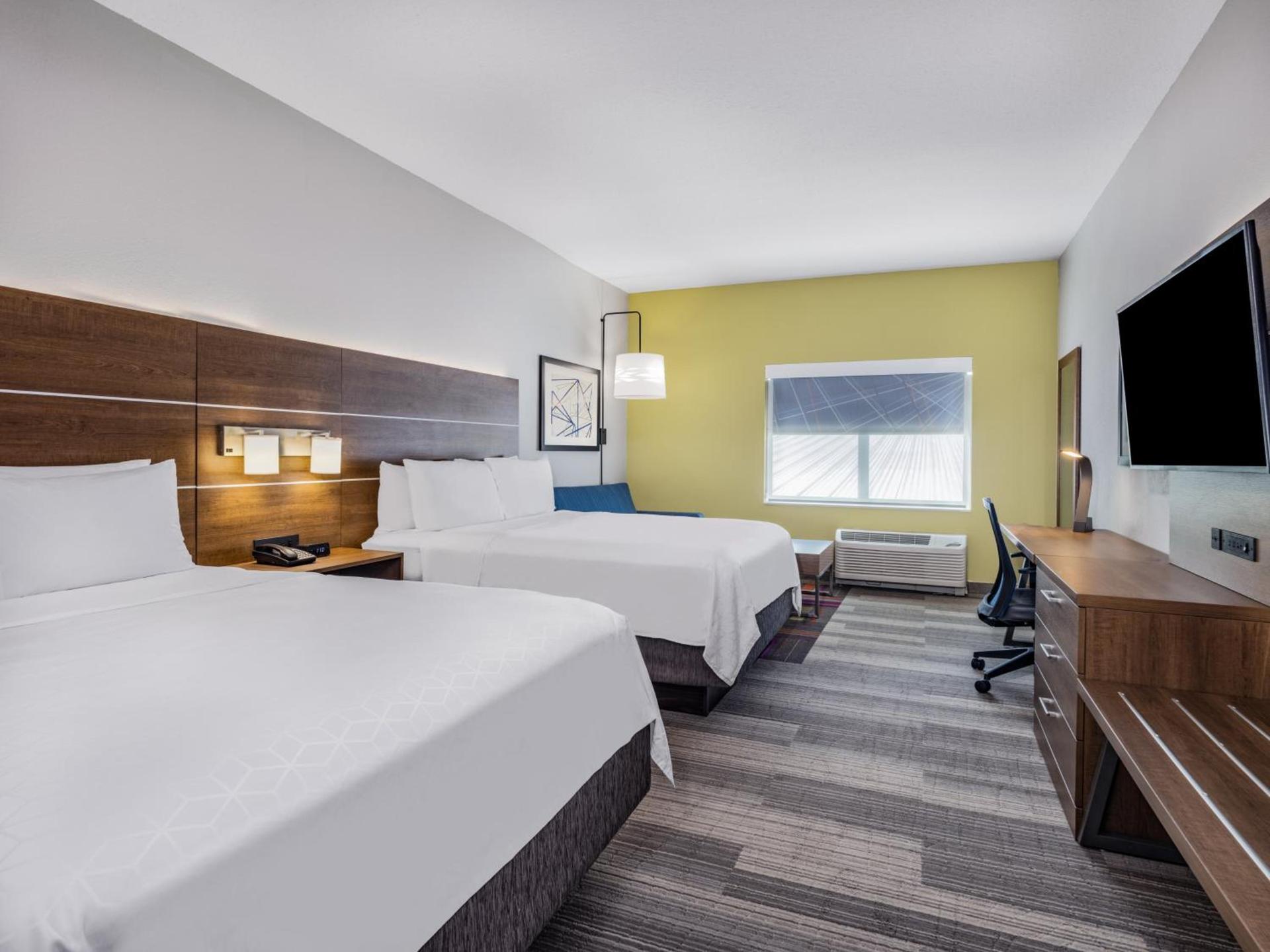 Holiday Inn Express & Suites - Ruskin by IHG photo 47