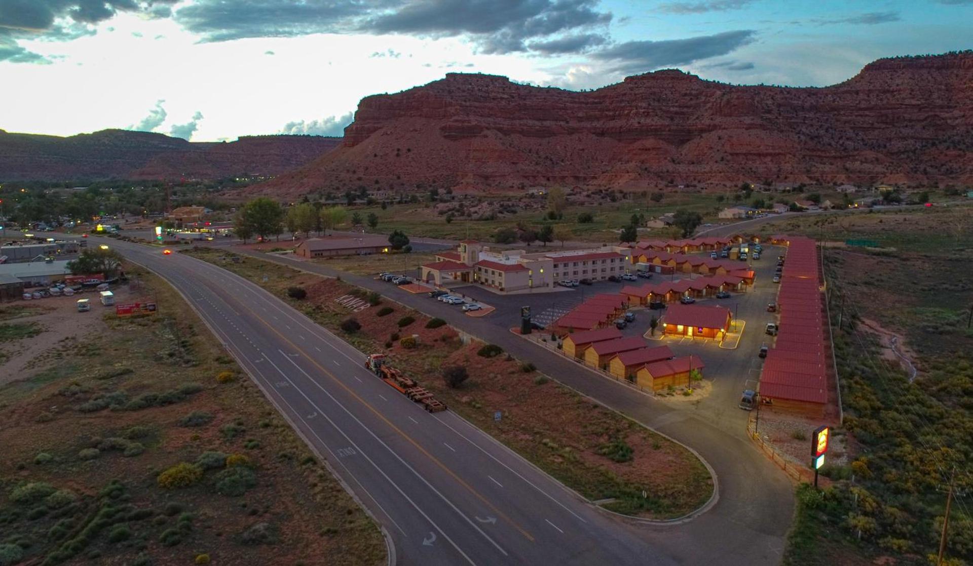 Red Canyon Cabins photo 22