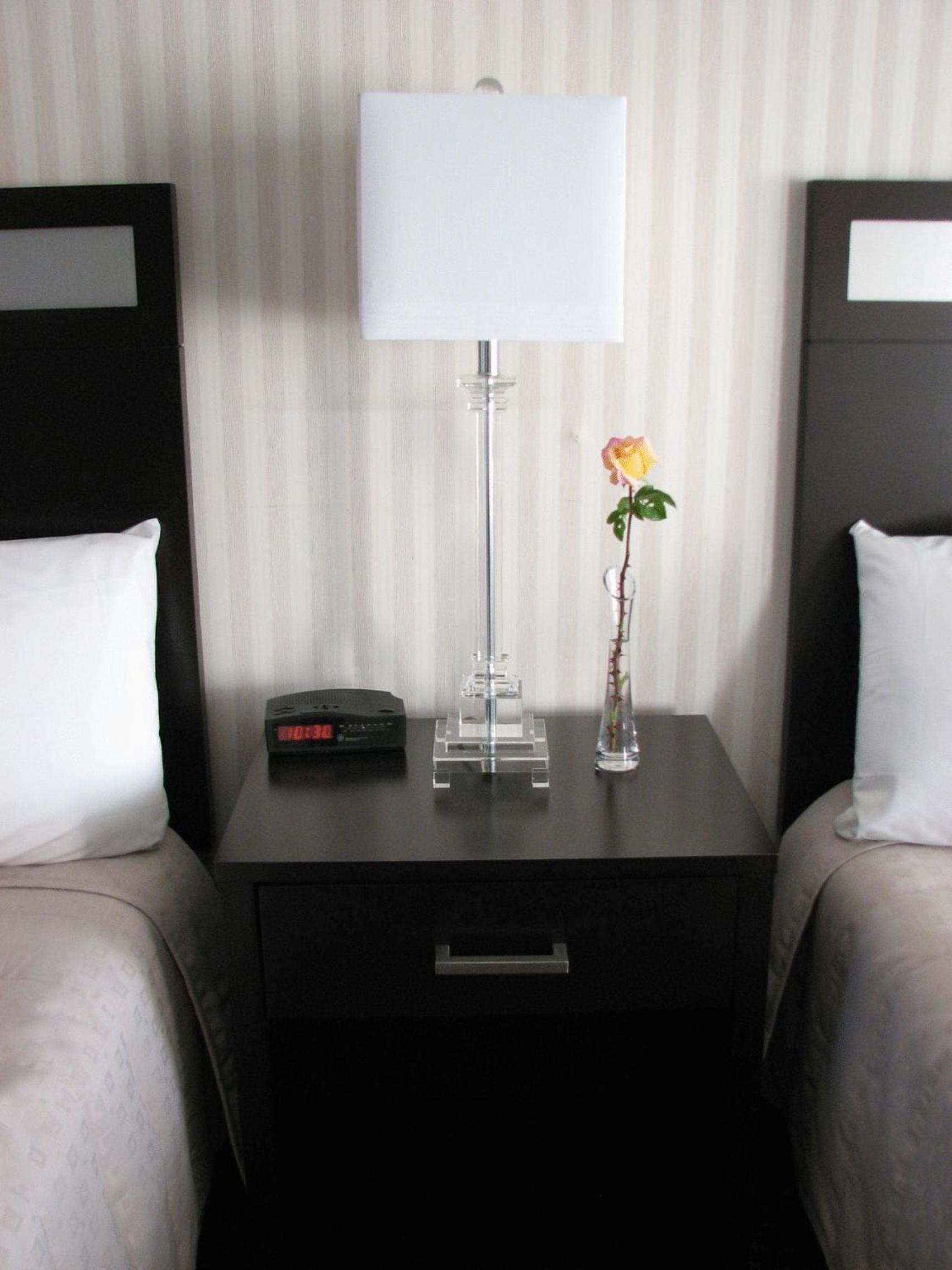 Parkside Inn Bridgeview photo 15