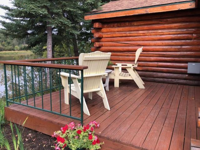 Pike's Waterfront Lodge photo 26
