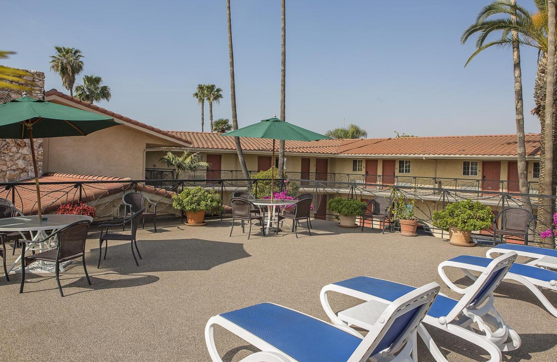 Safari Inn Burbank-Universal, a Coast Hotel photo 49