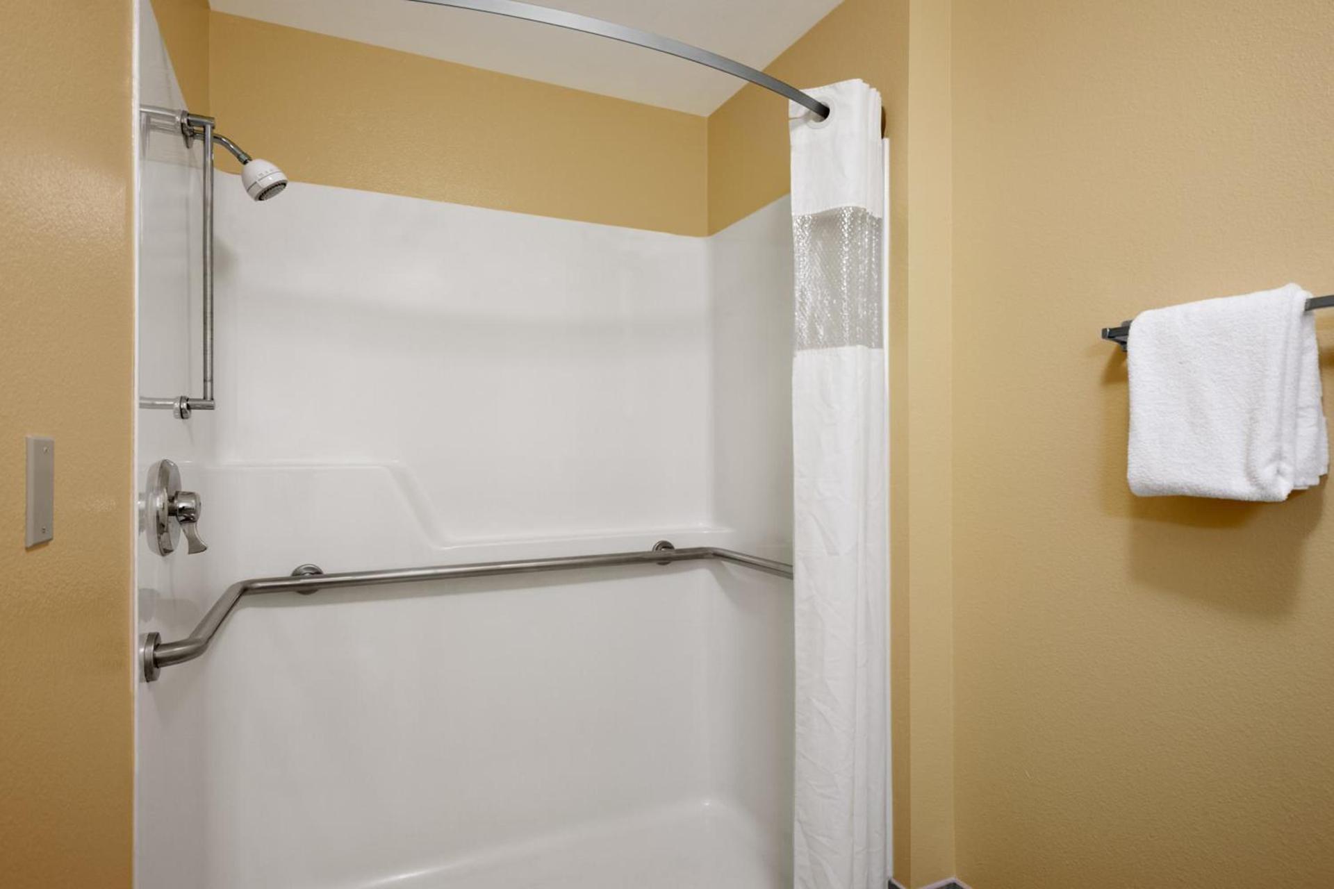 Travelodge by Wyndham Wenatchee photo 19