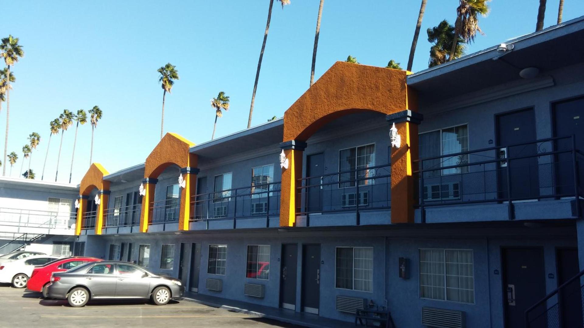 Value Inn Hollywood photo 33