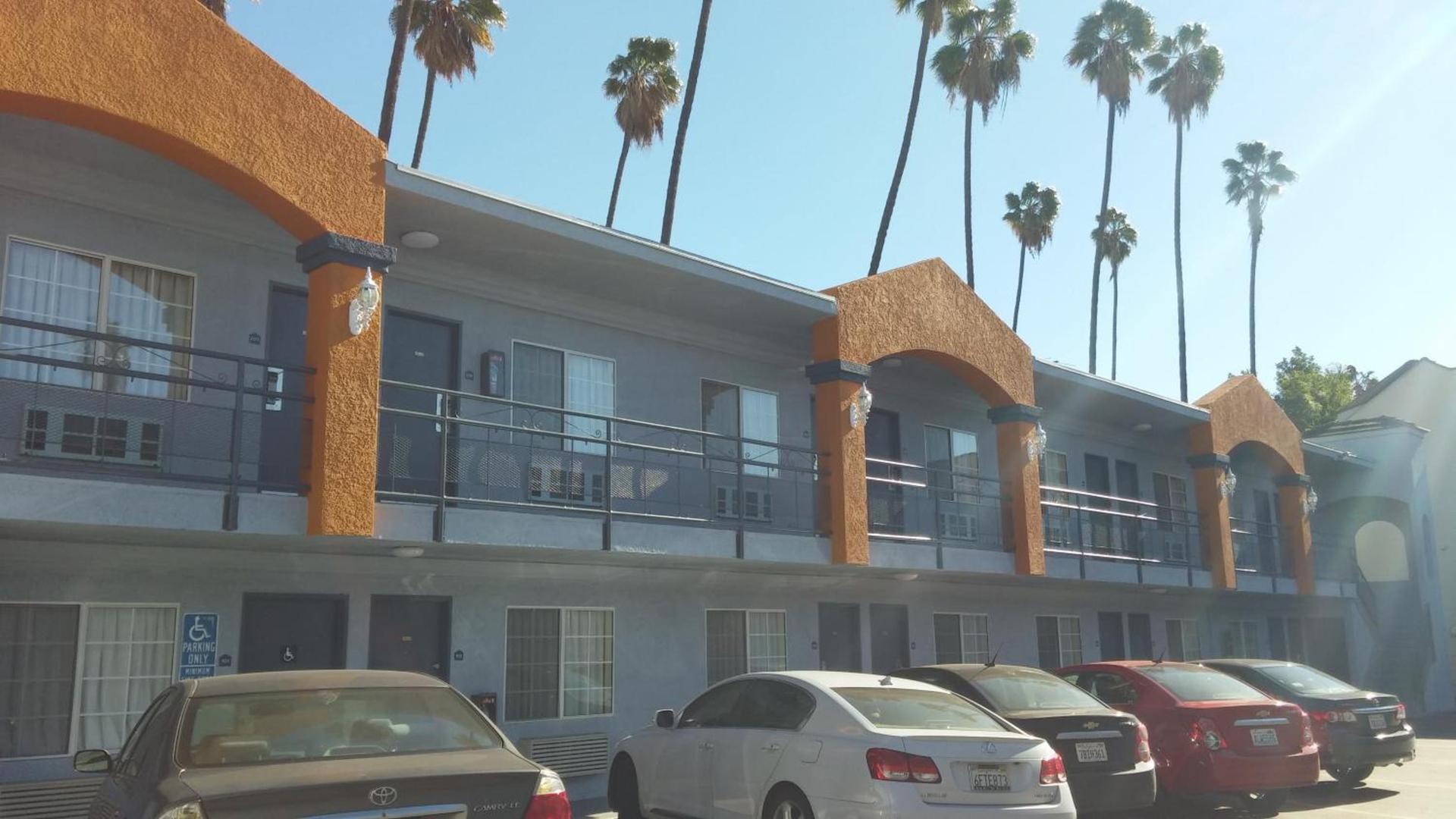 Value Inn Hollywood photo 32