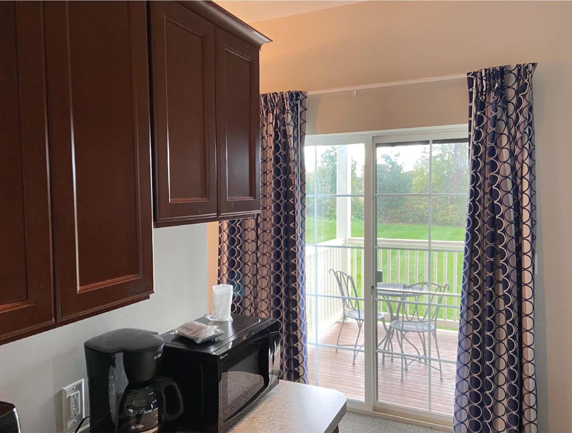 Brinton Suites photo 53