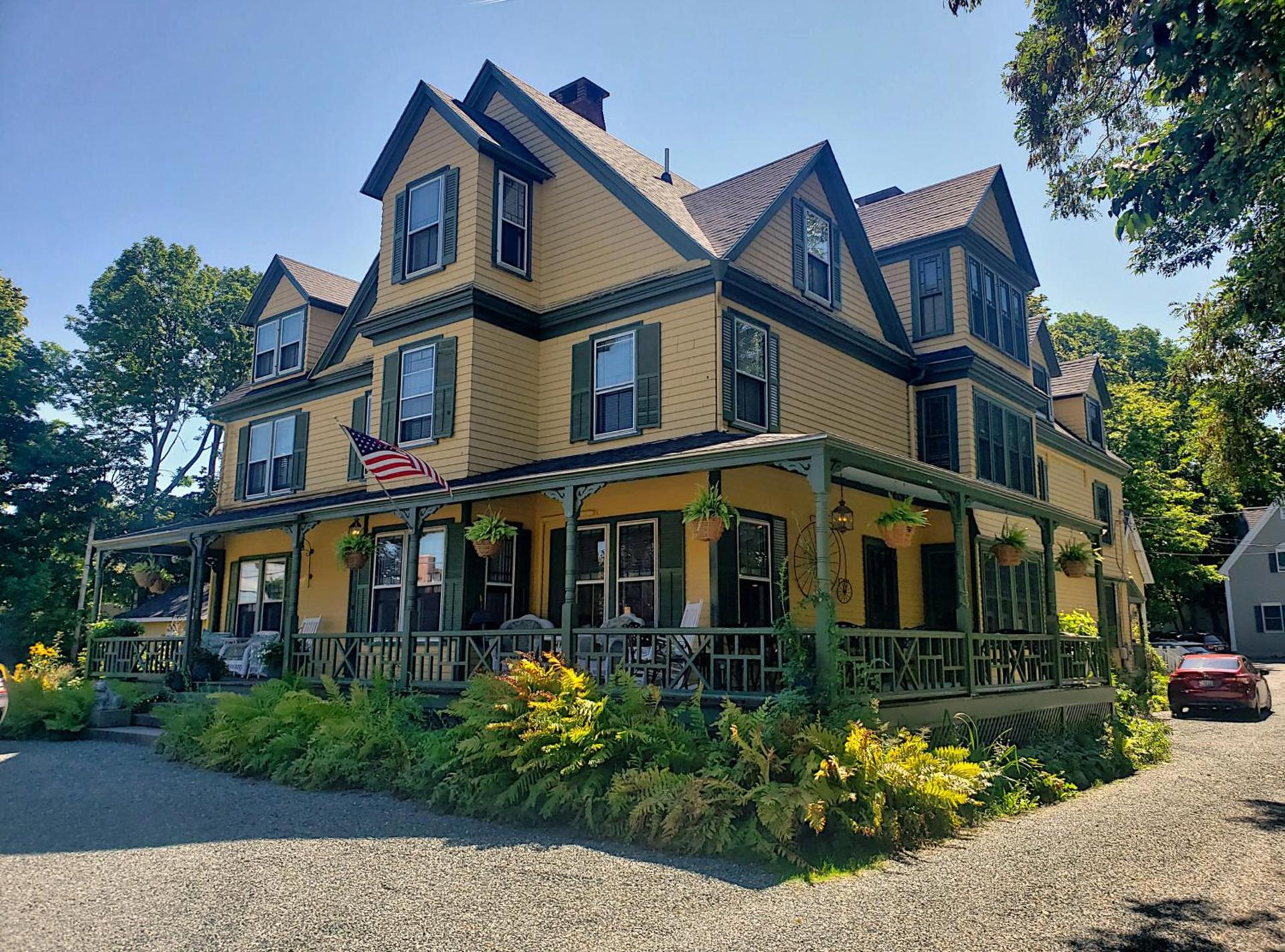 Sand Bar Cottage Inn photo 8
