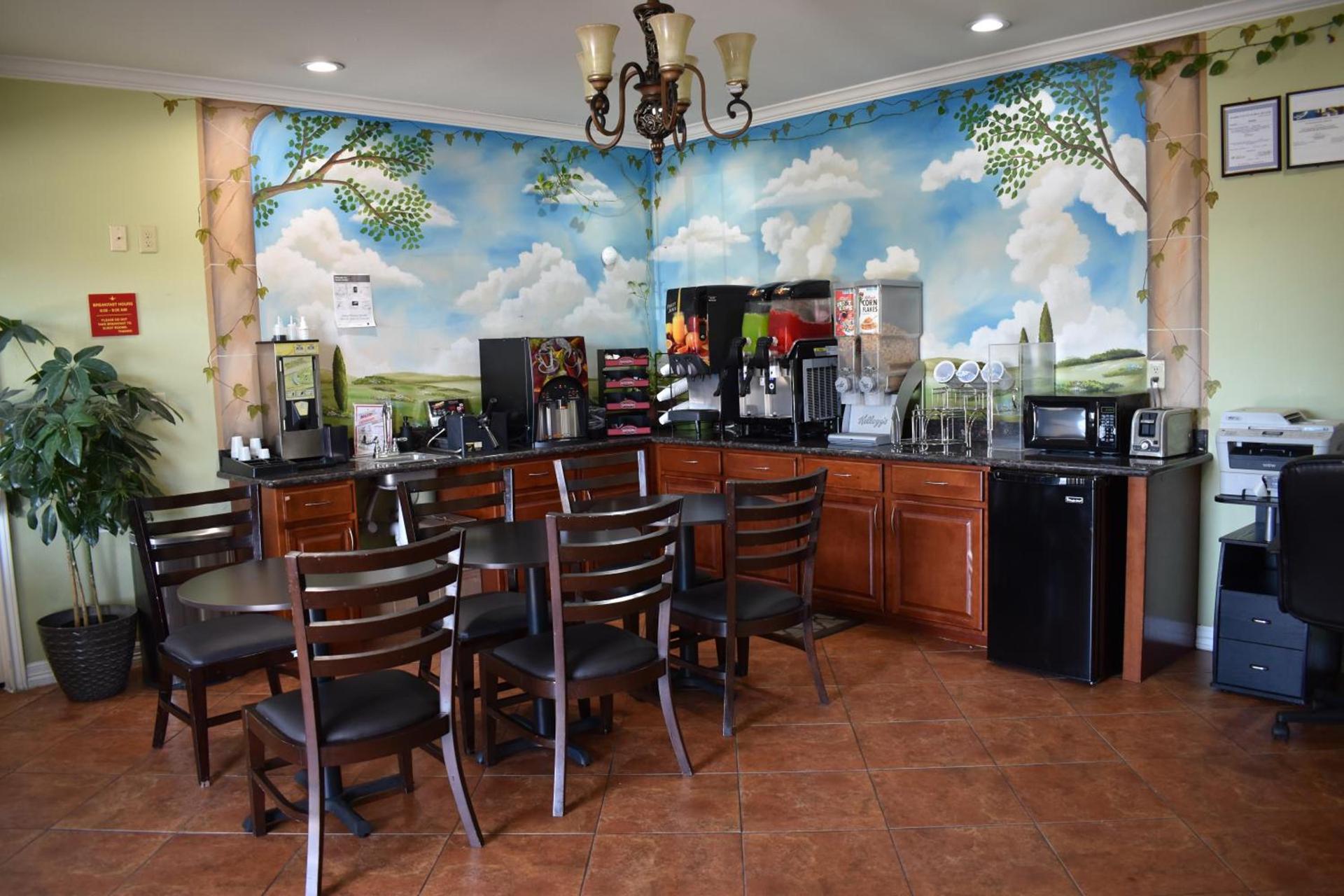Platinum Inn Katy photo 21