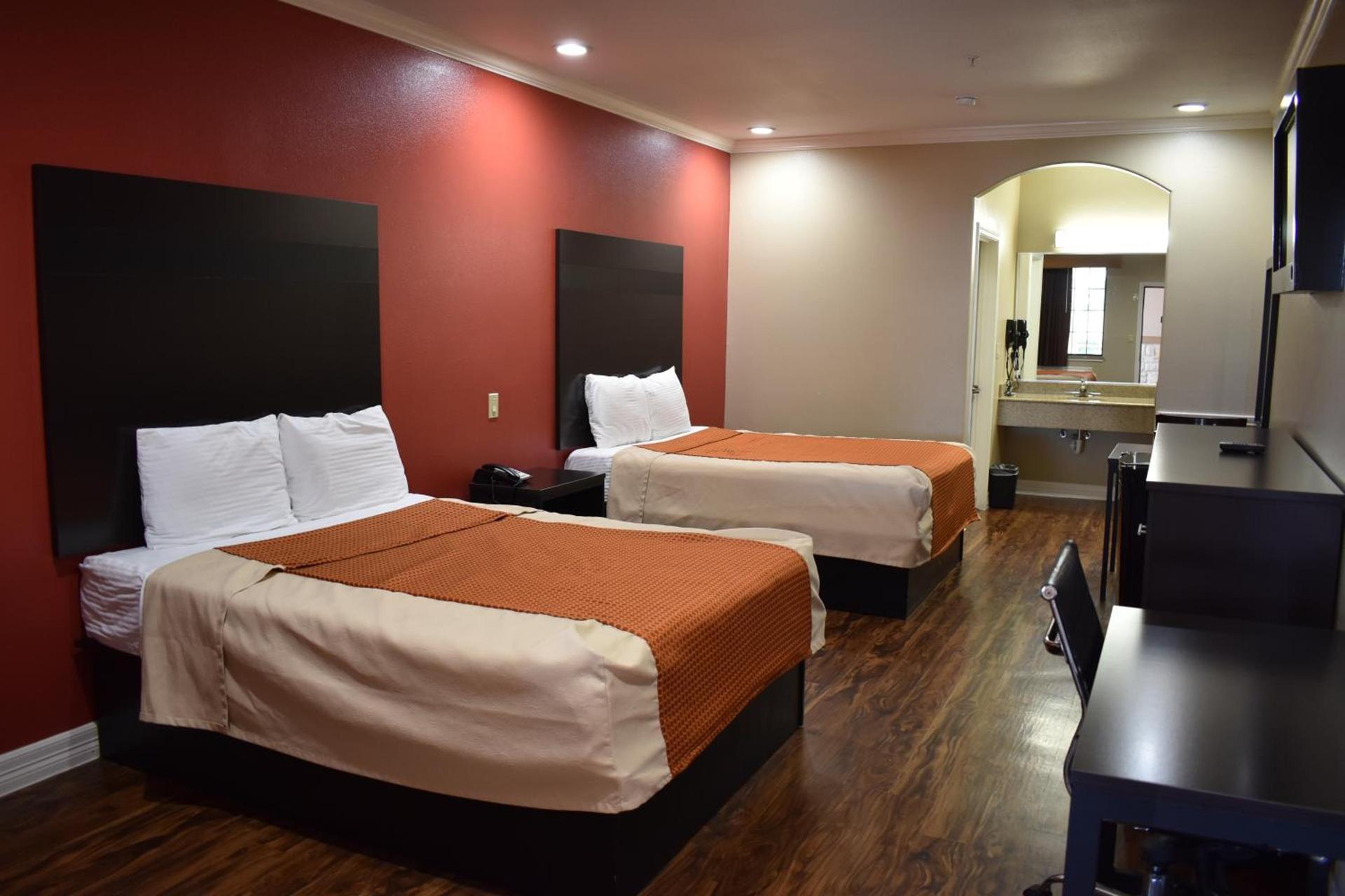 Platinum Inn Katy photo 18