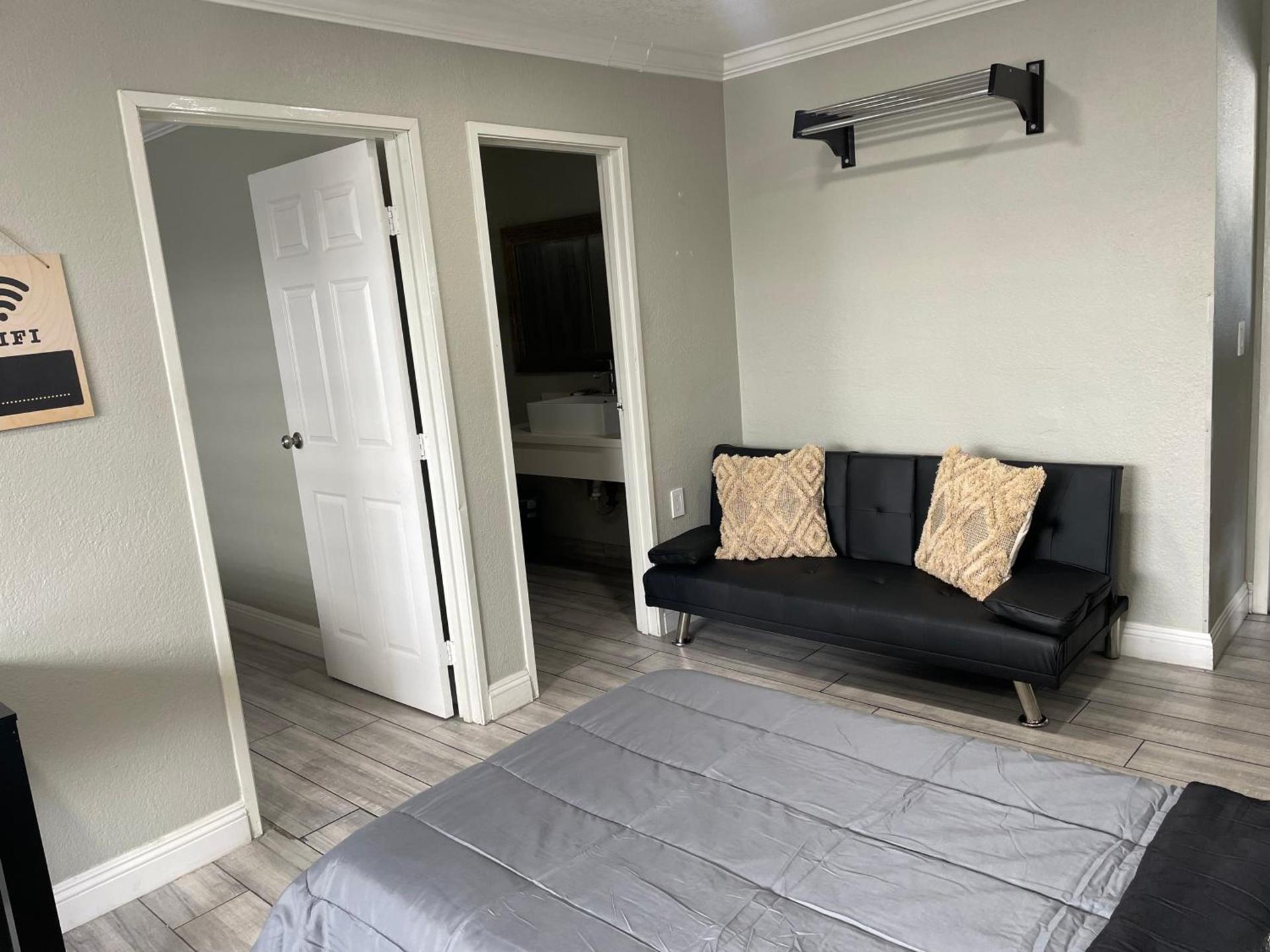 Cabana Inn & Suites photo 15