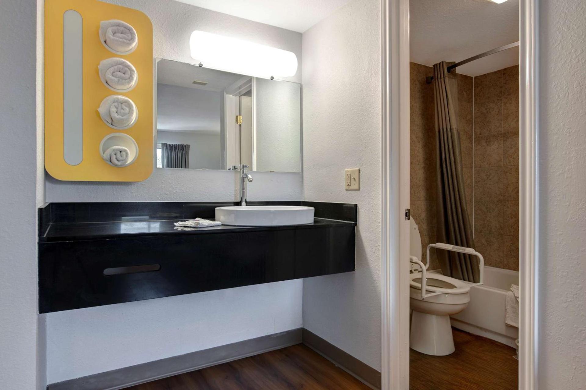 Motel 6-Sulphur Springs, TX photo 20
