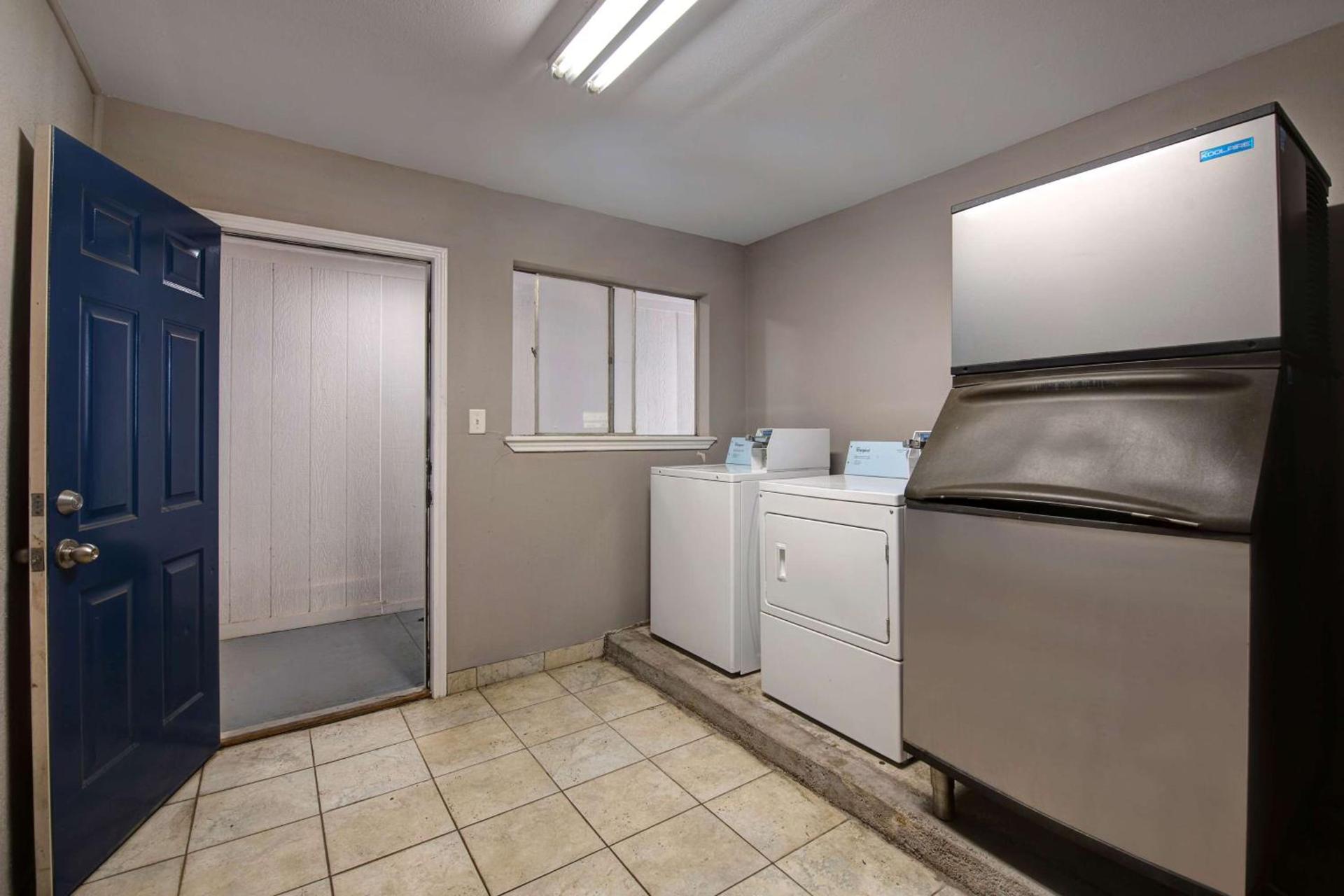 Motel 6-Sulphur Springs, TX photo 24