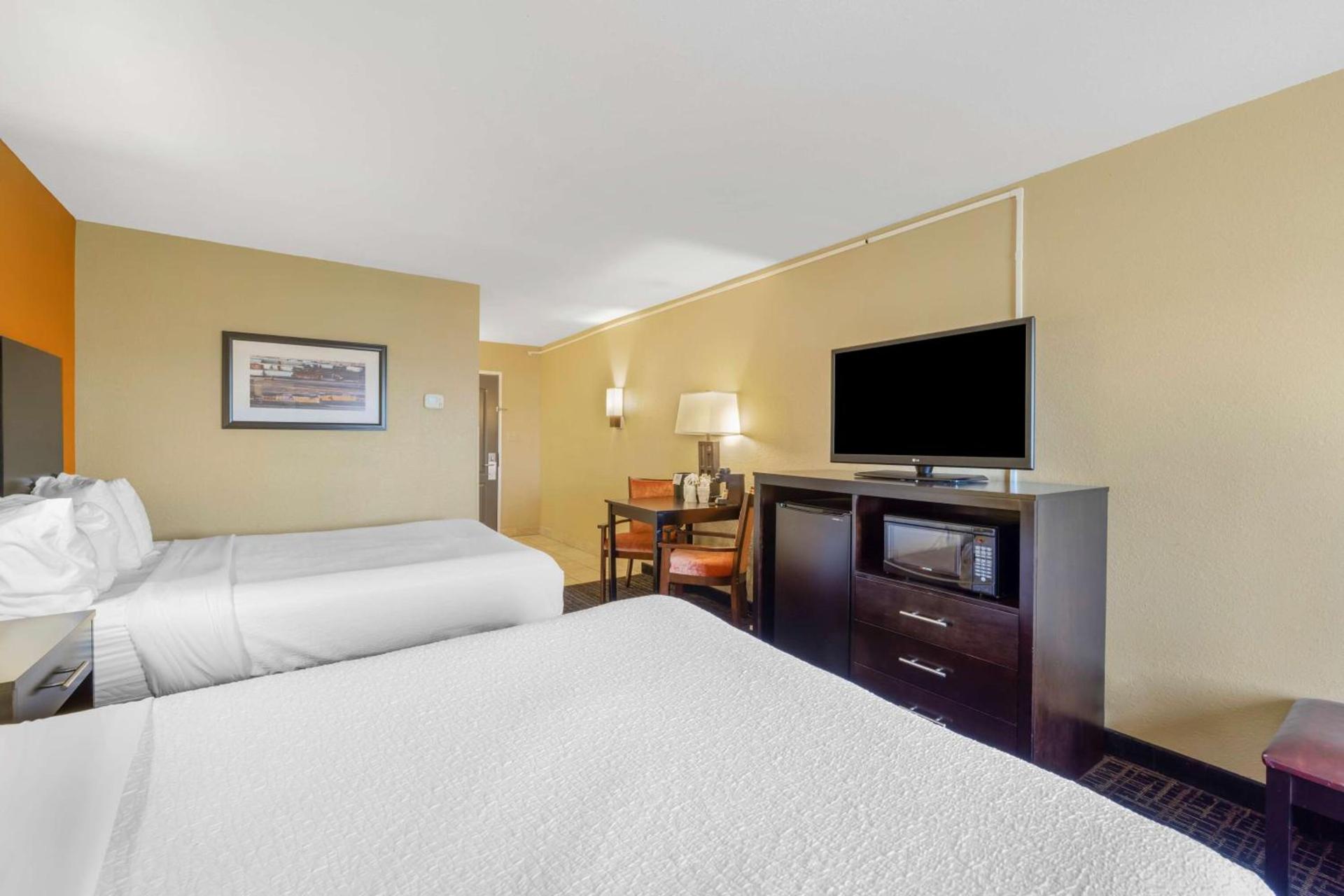 Best Western Plus North Platte Inn & Suites photo 33