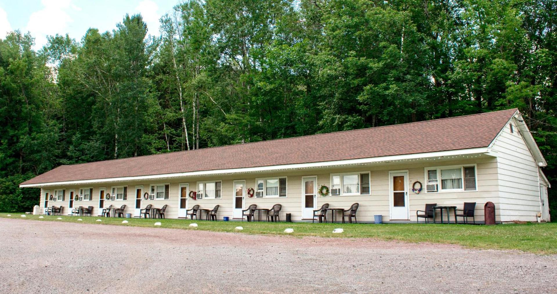 Jimmy OConnor's Windham Mtn Inn photo 9