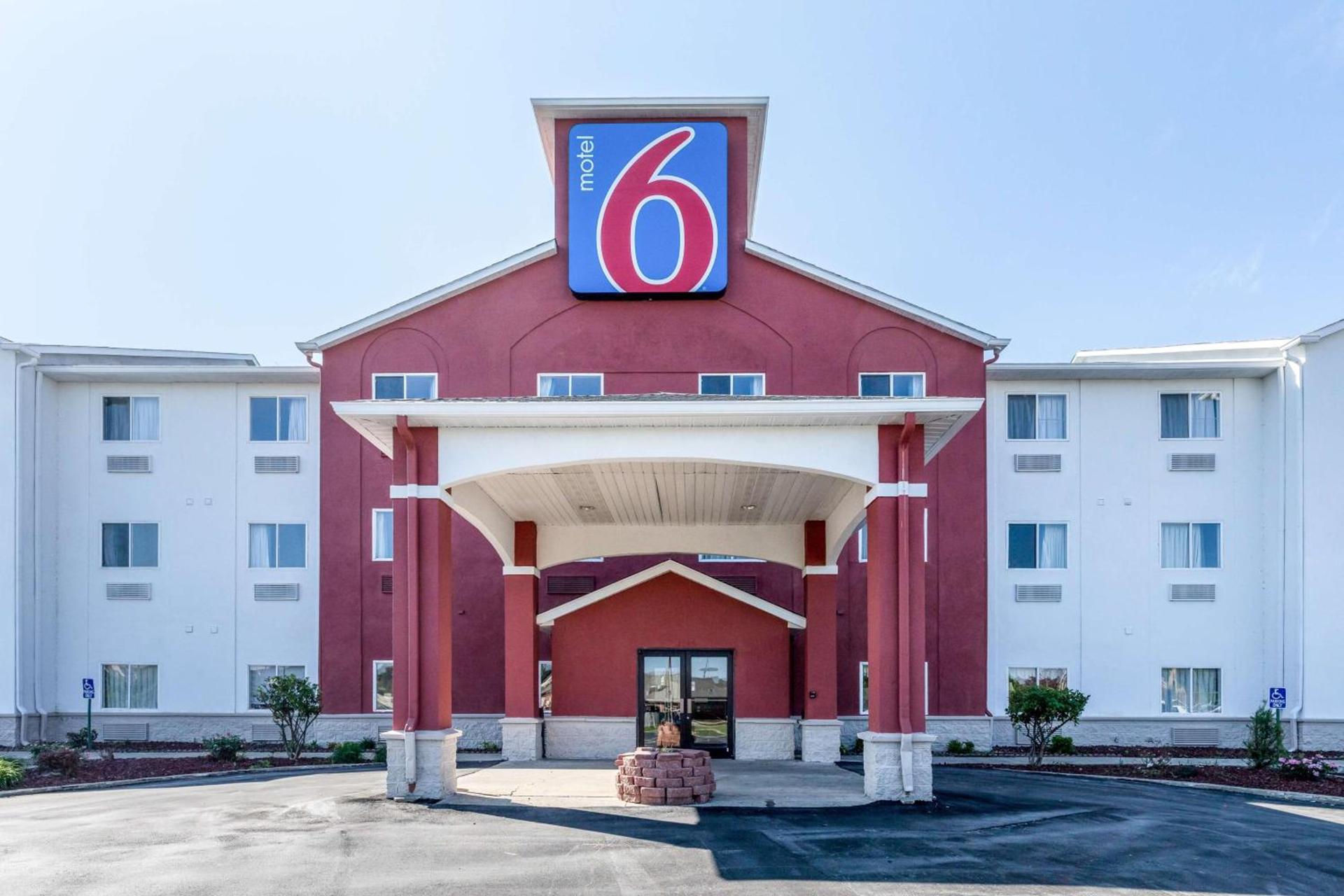 Motel 6-Indianapolis, IN - Southport photo 3